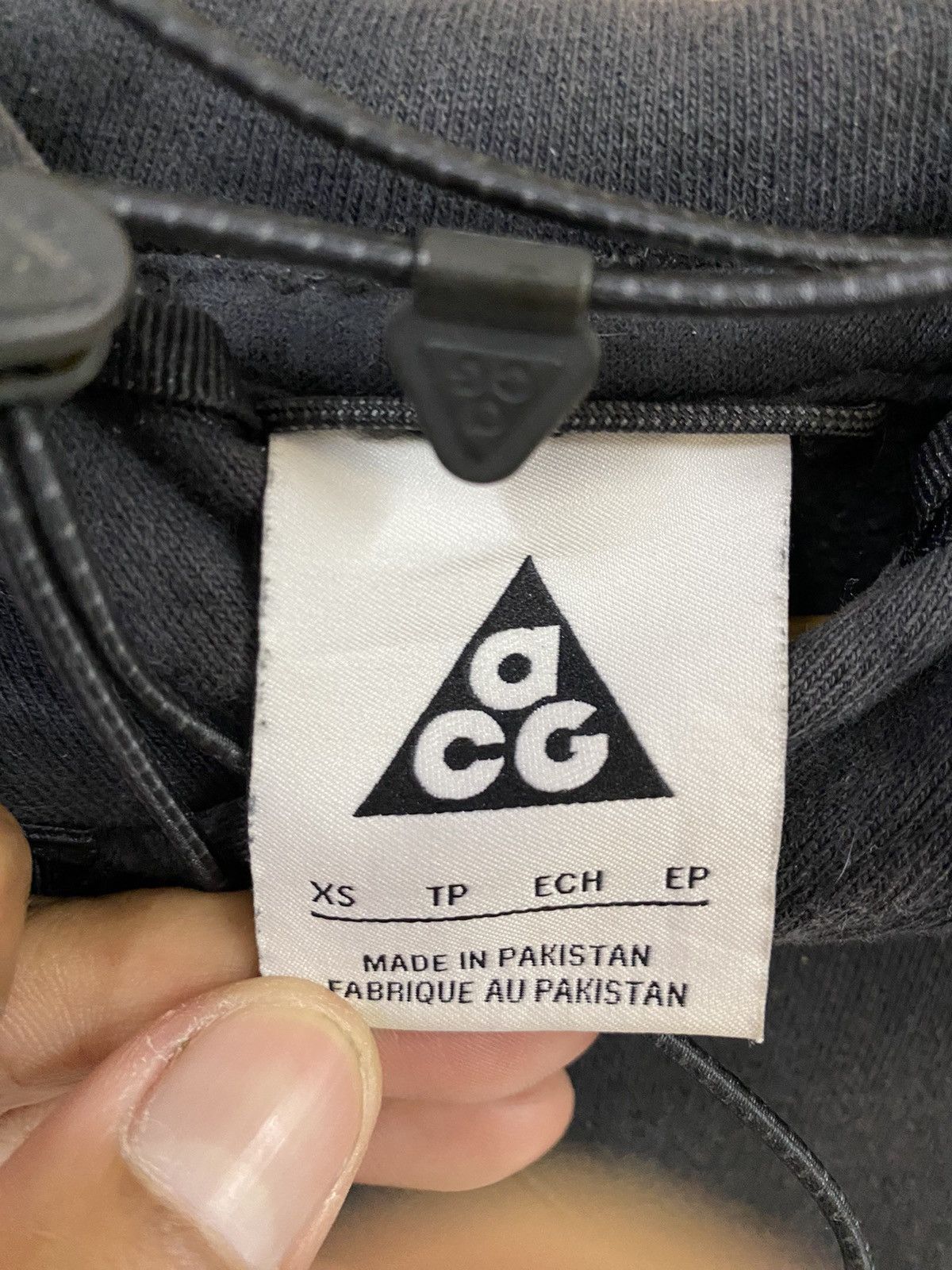 Nike ACG Vtg Y2K Nike ACG Black Hoodie Size US M / EU 48-50 / 2 - 10 Thumbnail