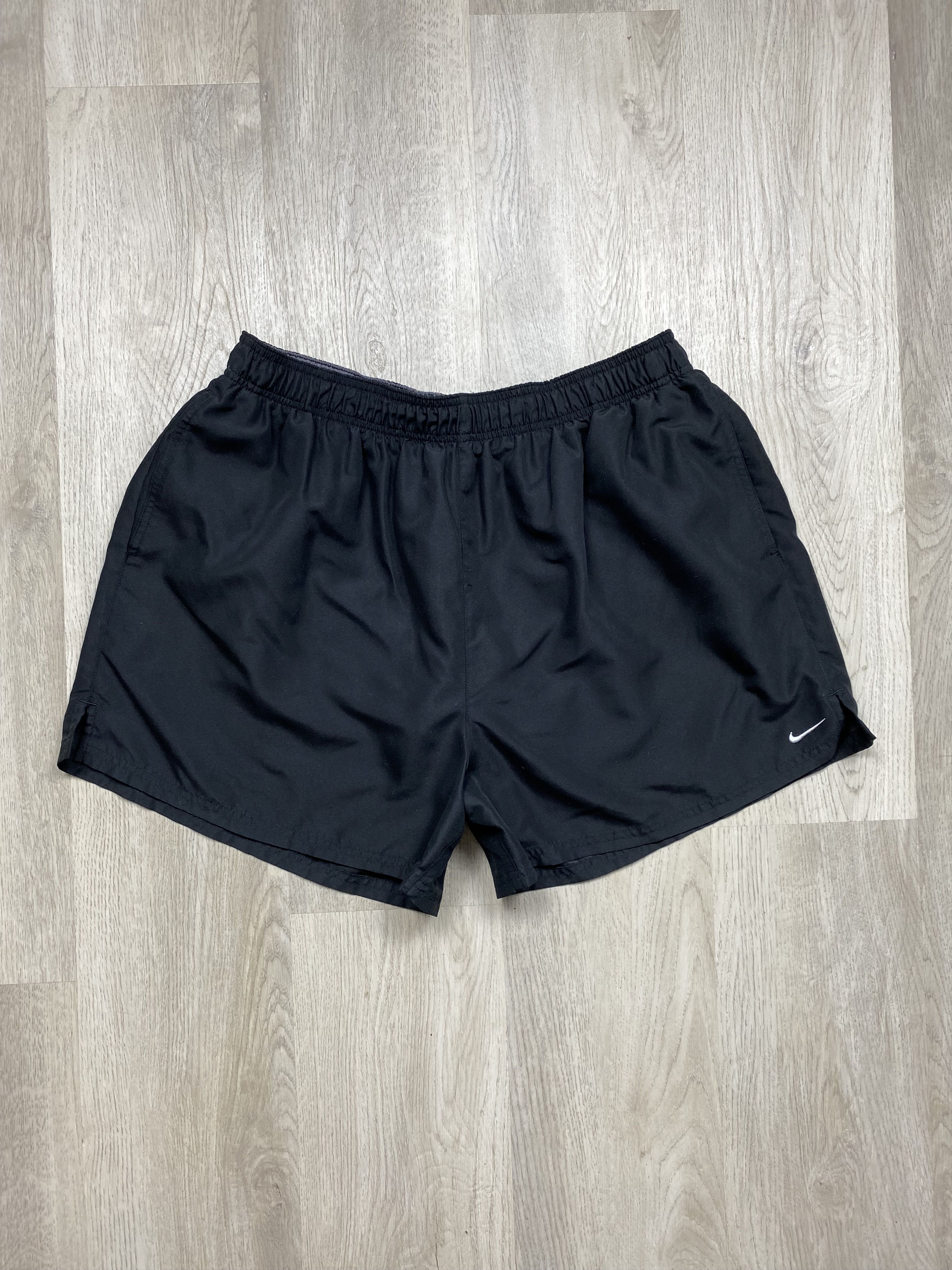 Nike Vintage Nike Mens Nylon Shorts Y2K Size US 38 / EU 54 - 1 Thumbnail