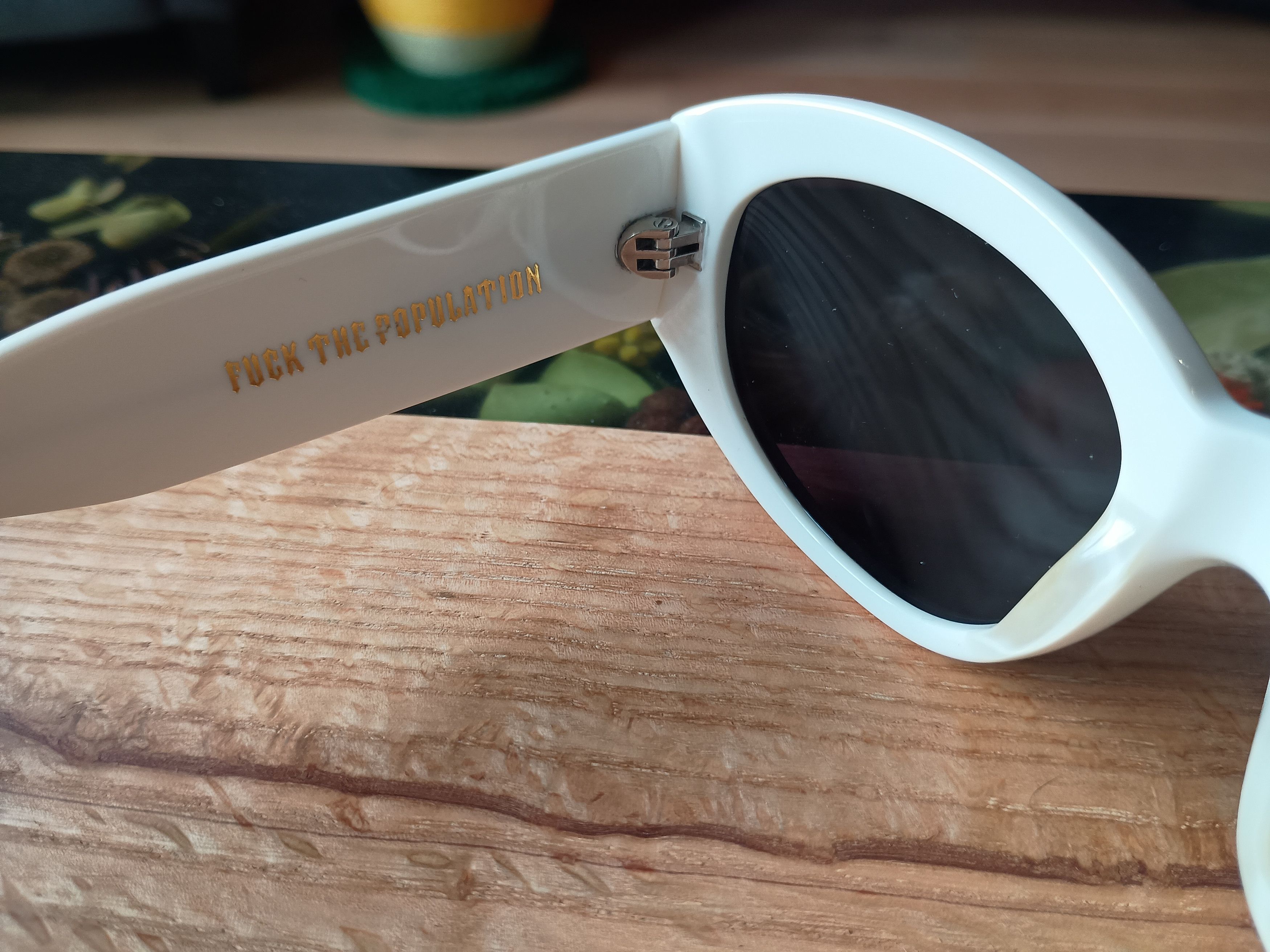 Crap Eyewear × Fuck The Population FTP x CRAP EYEWEAR OG Size ONE SIZE - 7 Thumbnail