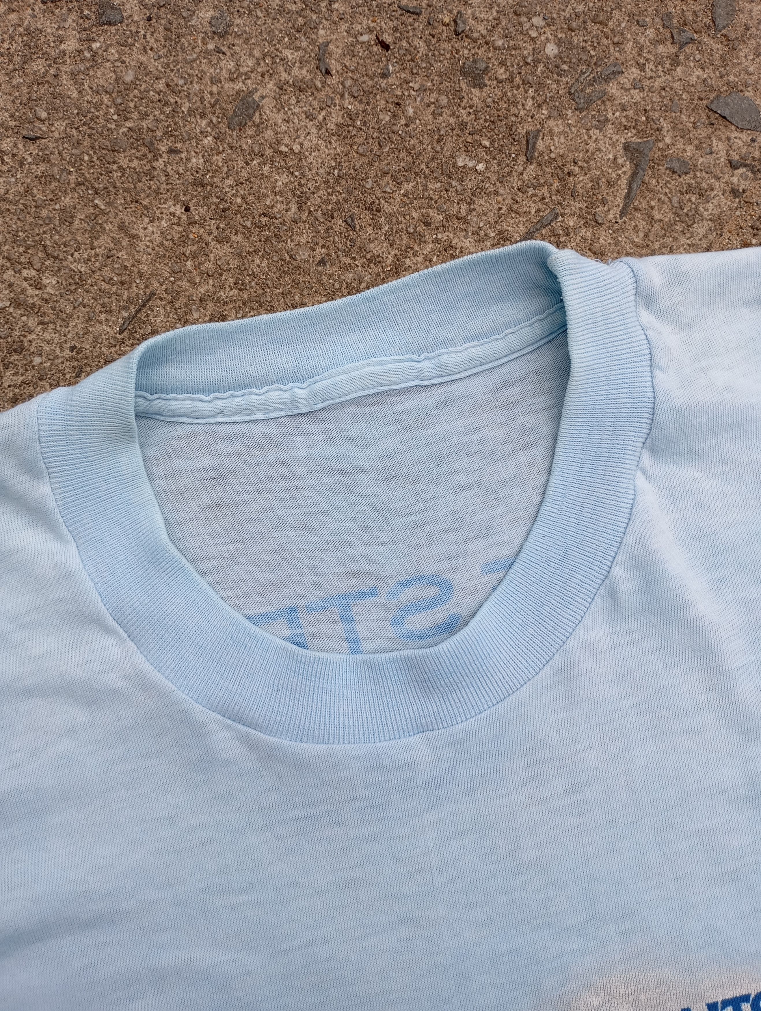 Band Tees × Vintage Vintage 1985 Dire Straits Brothers in Arms Live in T shirt Size US M / EU 48-50 / 2 - 3 Thumbnail