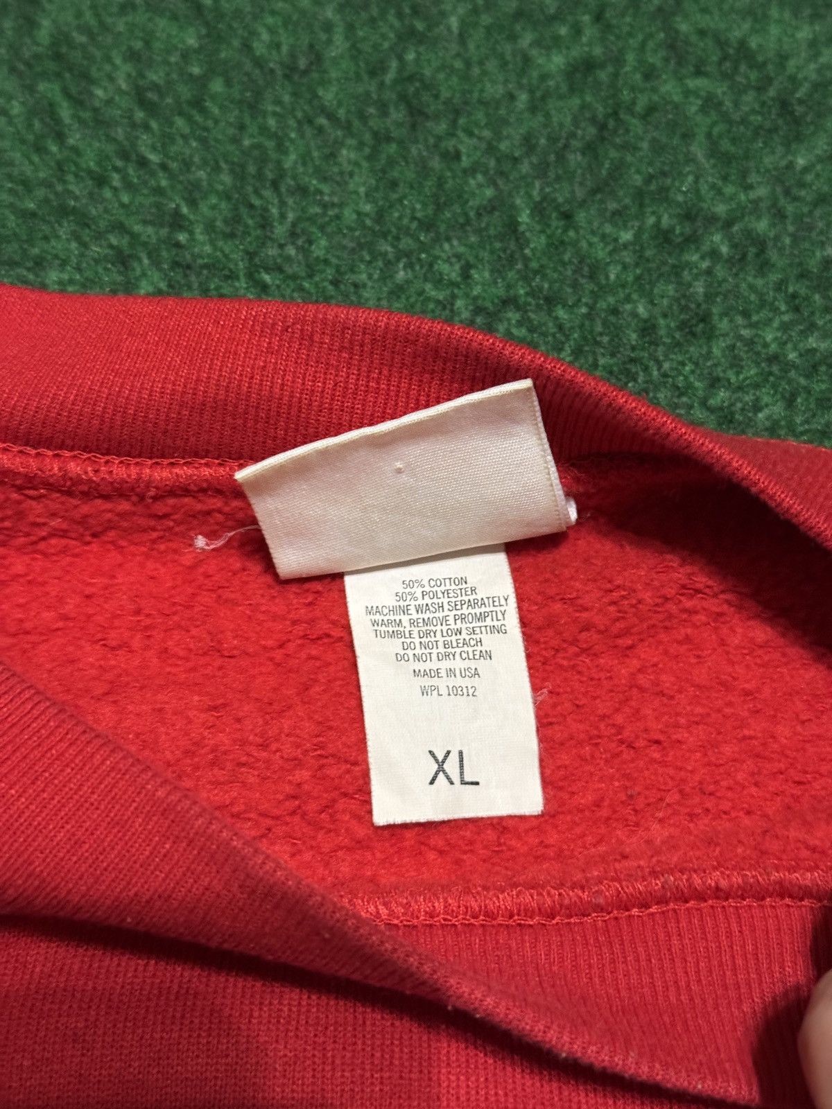 Vintage Vintage 90s Red Hot Tabasco Hot Sauce XL RARE AOP Crewneck Size US XL / EU 56 / 4 - 7 Thumbnail