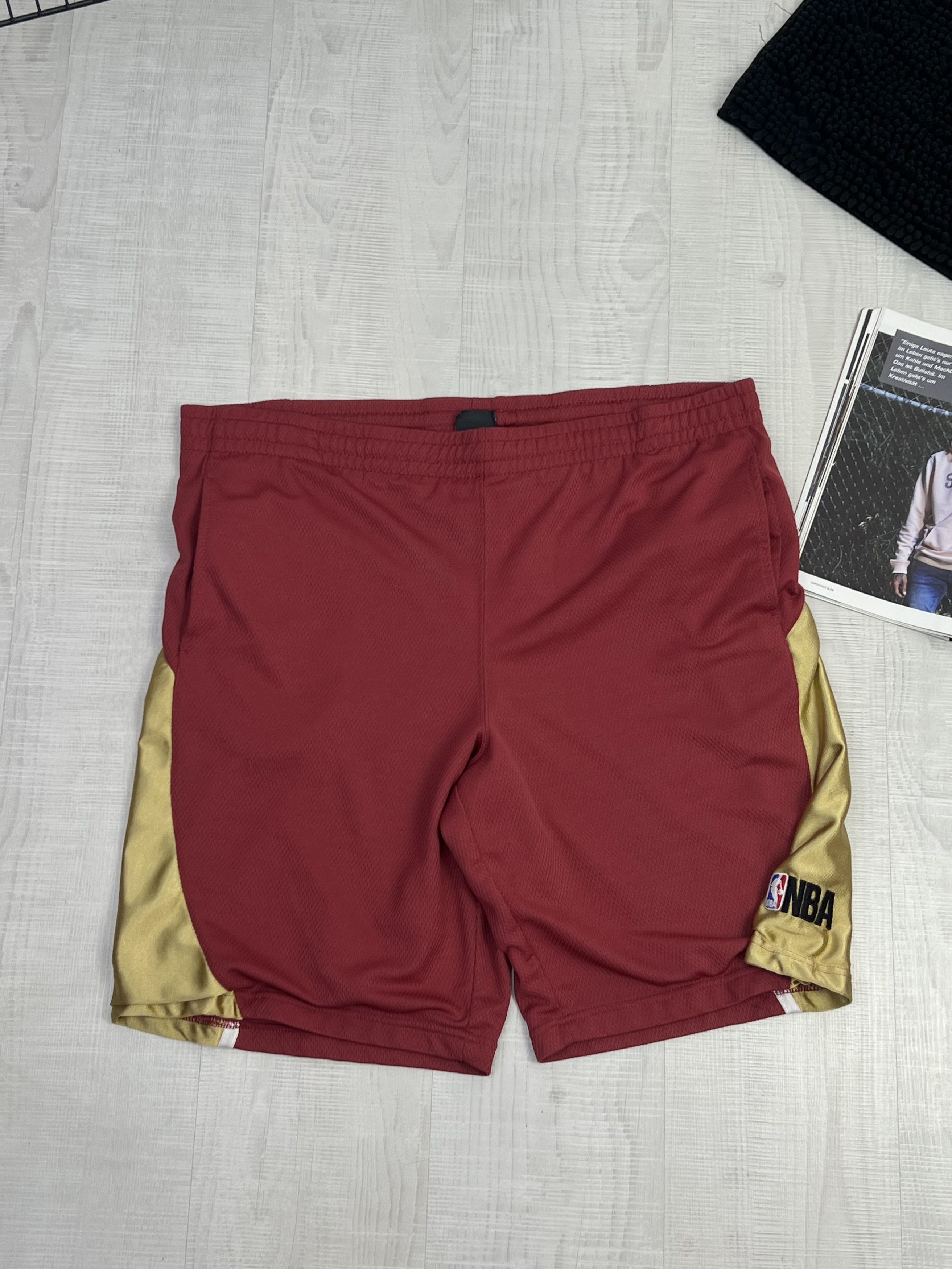 NBA × Vintage NBA vintage shorts Size US 36 / EU 52 - 2 Thumbnail