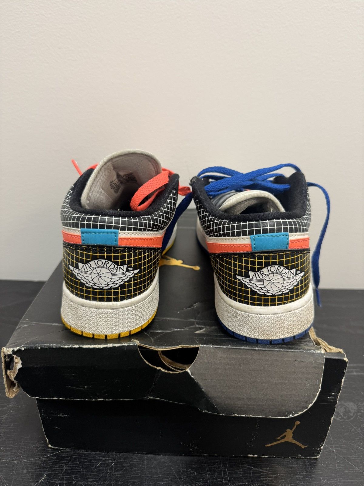 Jordan Brand Jordan 1 Low MMD Multi Color Grid (GS) Size US 4.5 / IT 34.5 - 4 Thumbnail