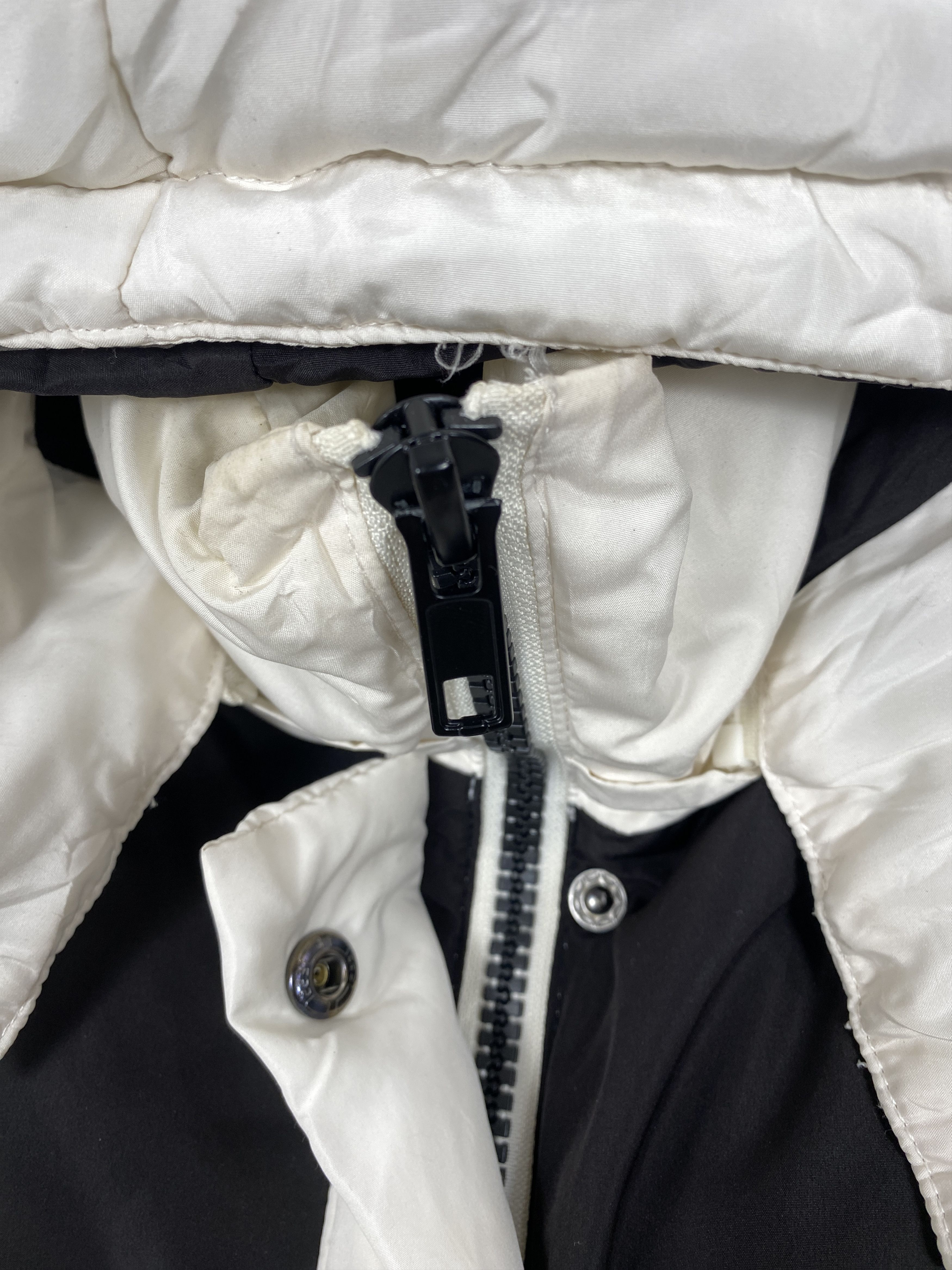 Japanese Brand Vintage One Way Hoodie Puffer Jacket PJ2420 Size US M / EU 48-50 / 2 - 4 Thumbnail
