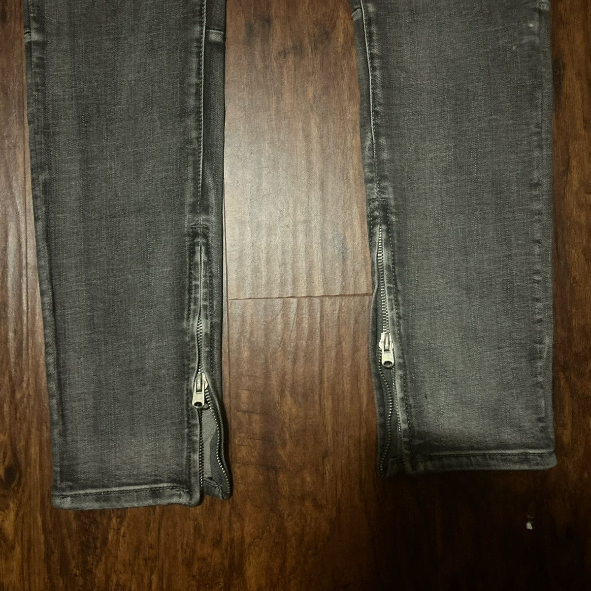 Other Grey/black straight leg y2k Mimi jeans!! Size US 33 - 4 Thumbnail