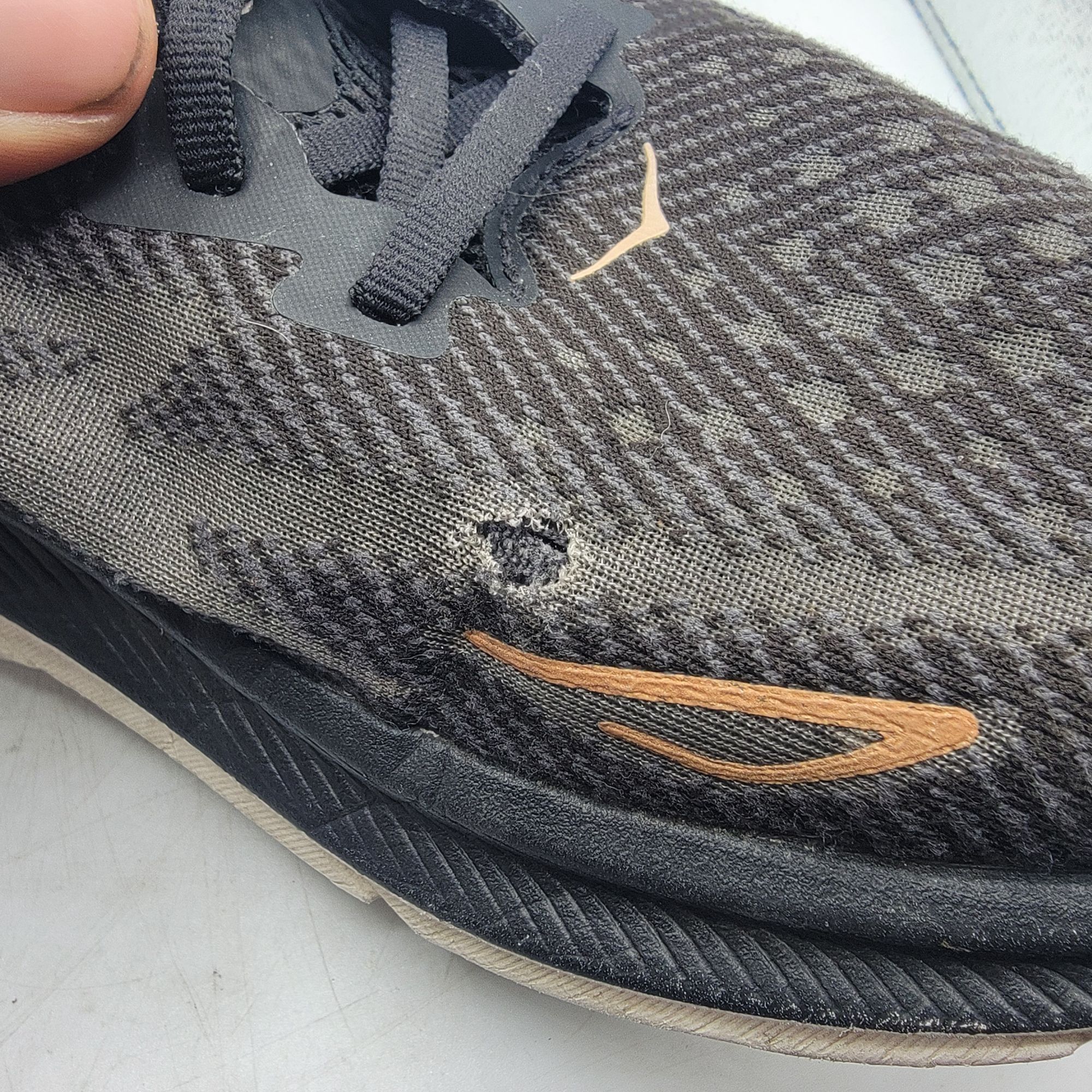 Hoka Hoka One One Clifton 9 Womens 9 B Black Running Shoes Athlet Size US 9 / IT 39 - 8 Thumbnail