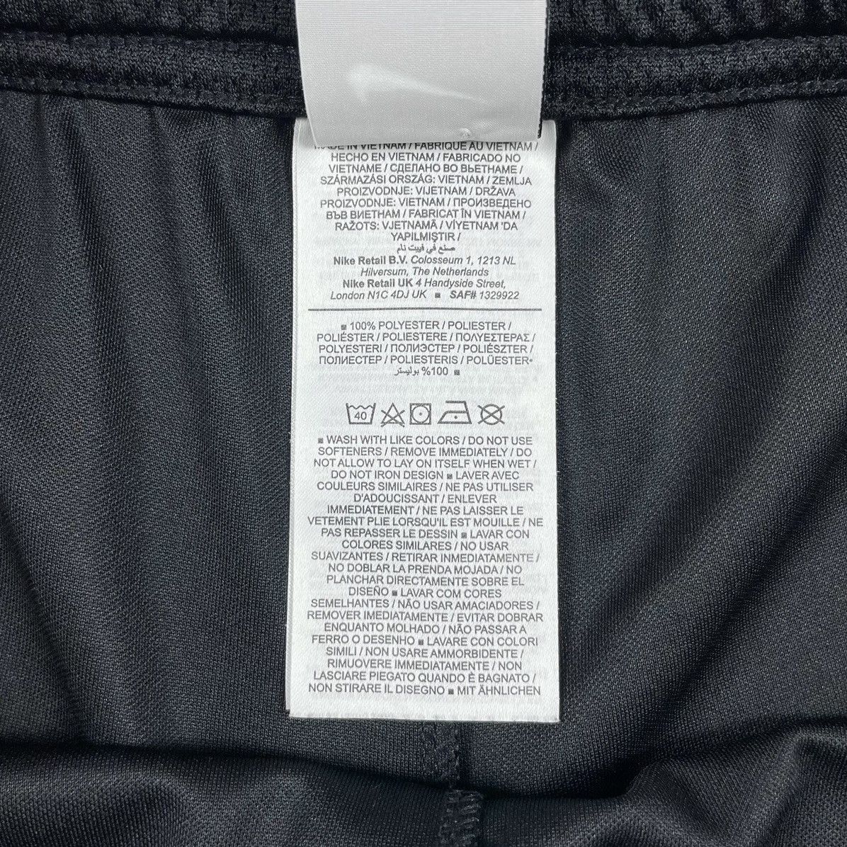Nike Nike dri-fit Shorts Swoosh Size US 34 / EU 50 - 8 Thumbnail