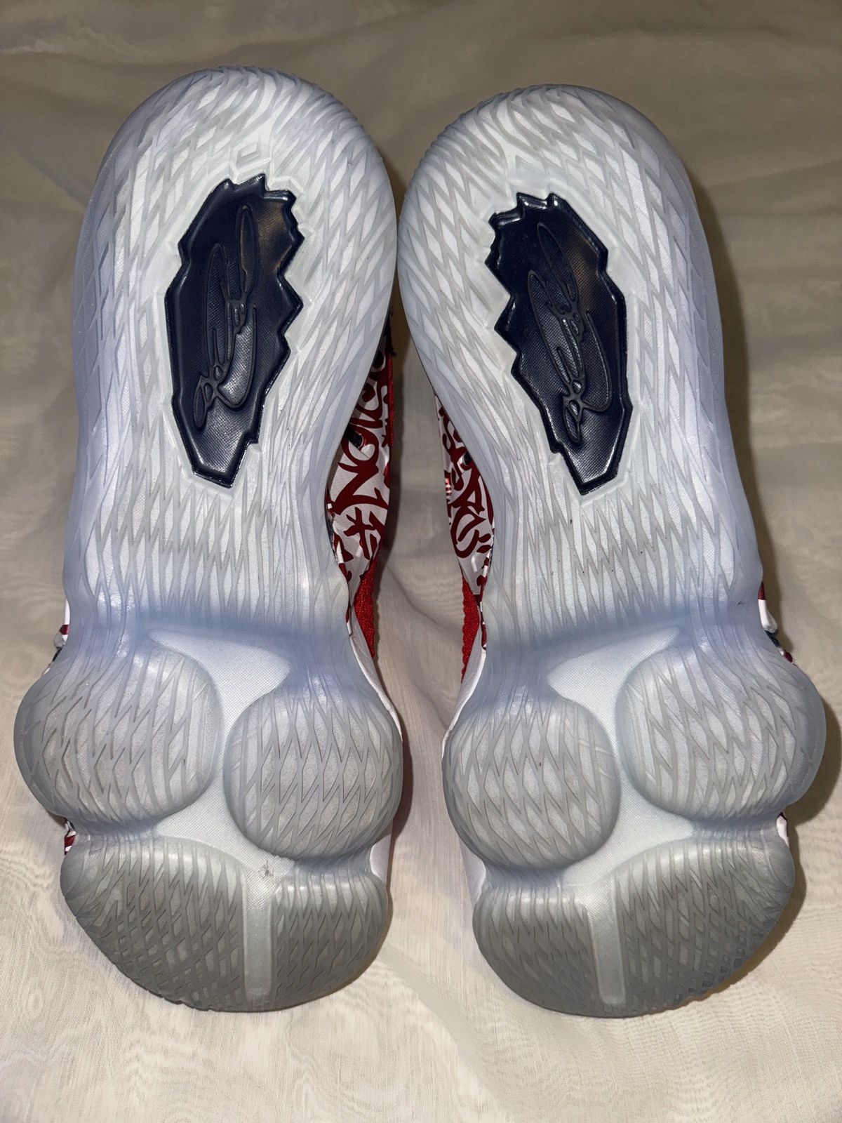 Nike Nike LeBron 17 Graffiti Size US 10 / EU 43 - 5 Thumbnail