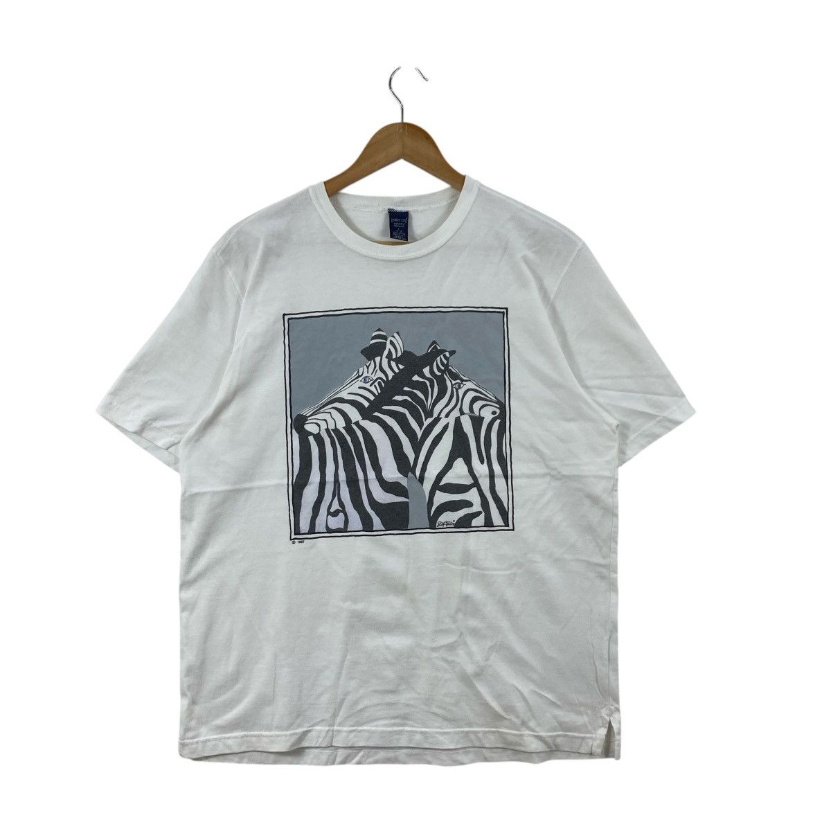 Vintage Vintage 90s Lands' End Zebra Graphic Tee L Made in USA 1997 Size US L / EU 52-54 / 3 - 1 Thumbnail