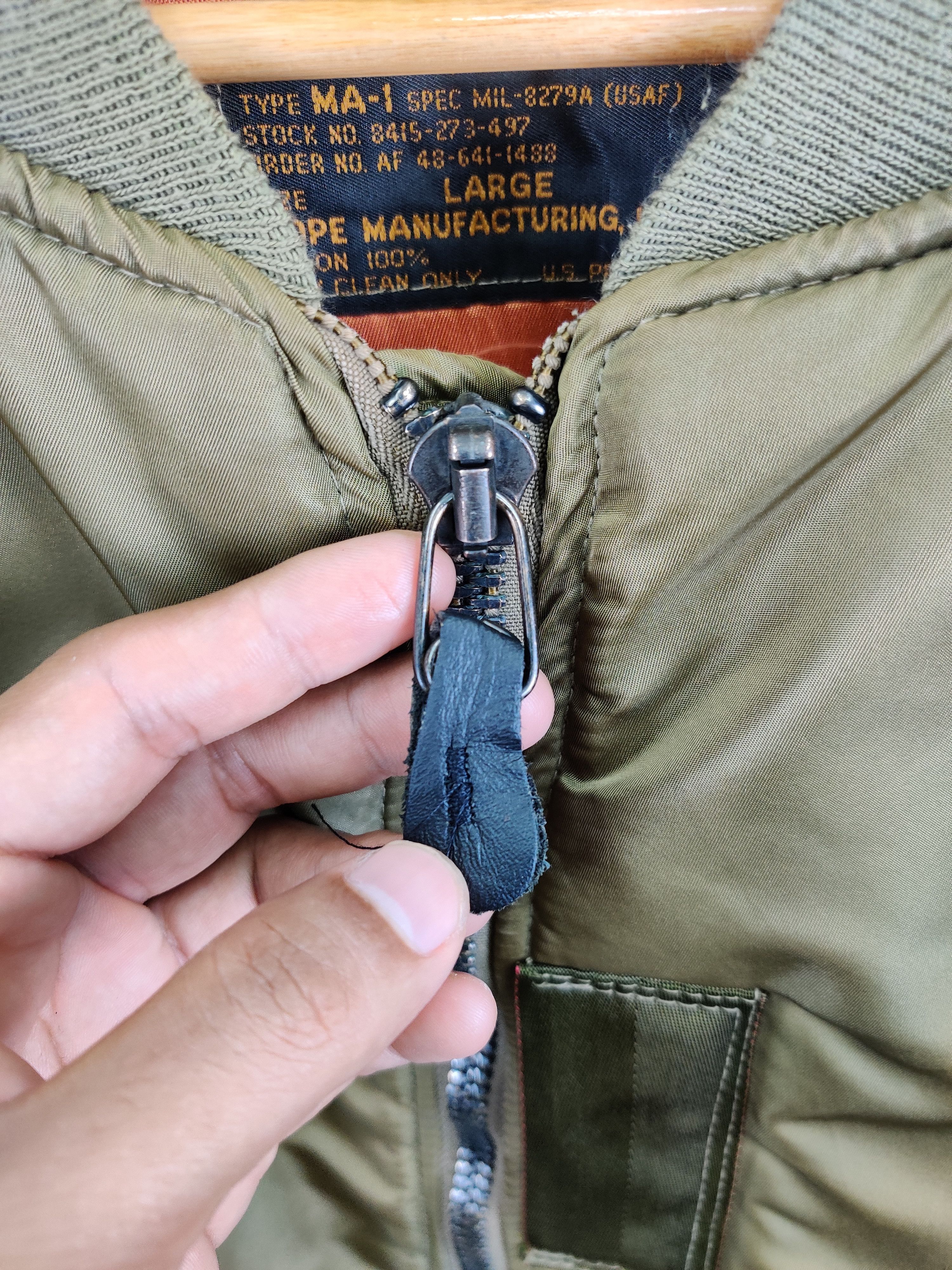 Hope Vintage 90s Hope MFG US Air Force Ma-1 Bomber Flight Jacket Size US L / EU 52-54 / 3 - 10 Thumbnail