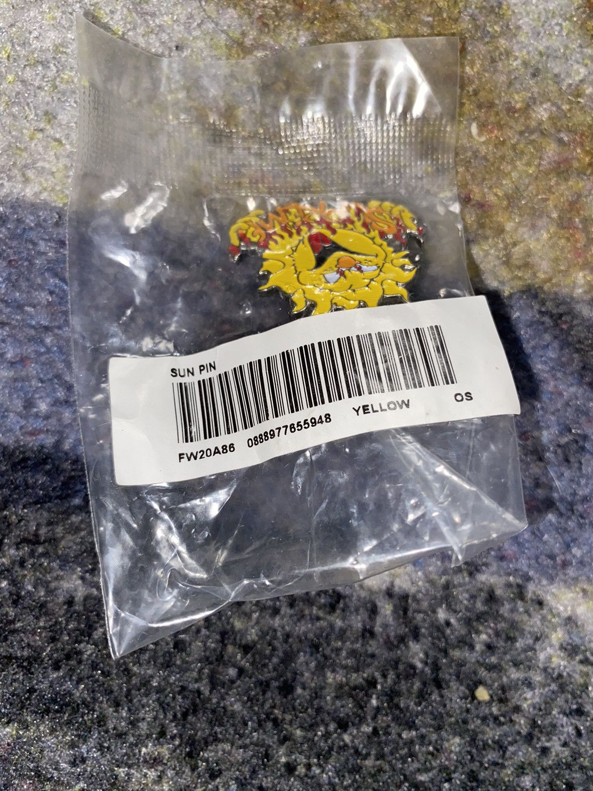 Supreme Supreme Sun Pin Size ONE SIZE - 2 Thumbnail