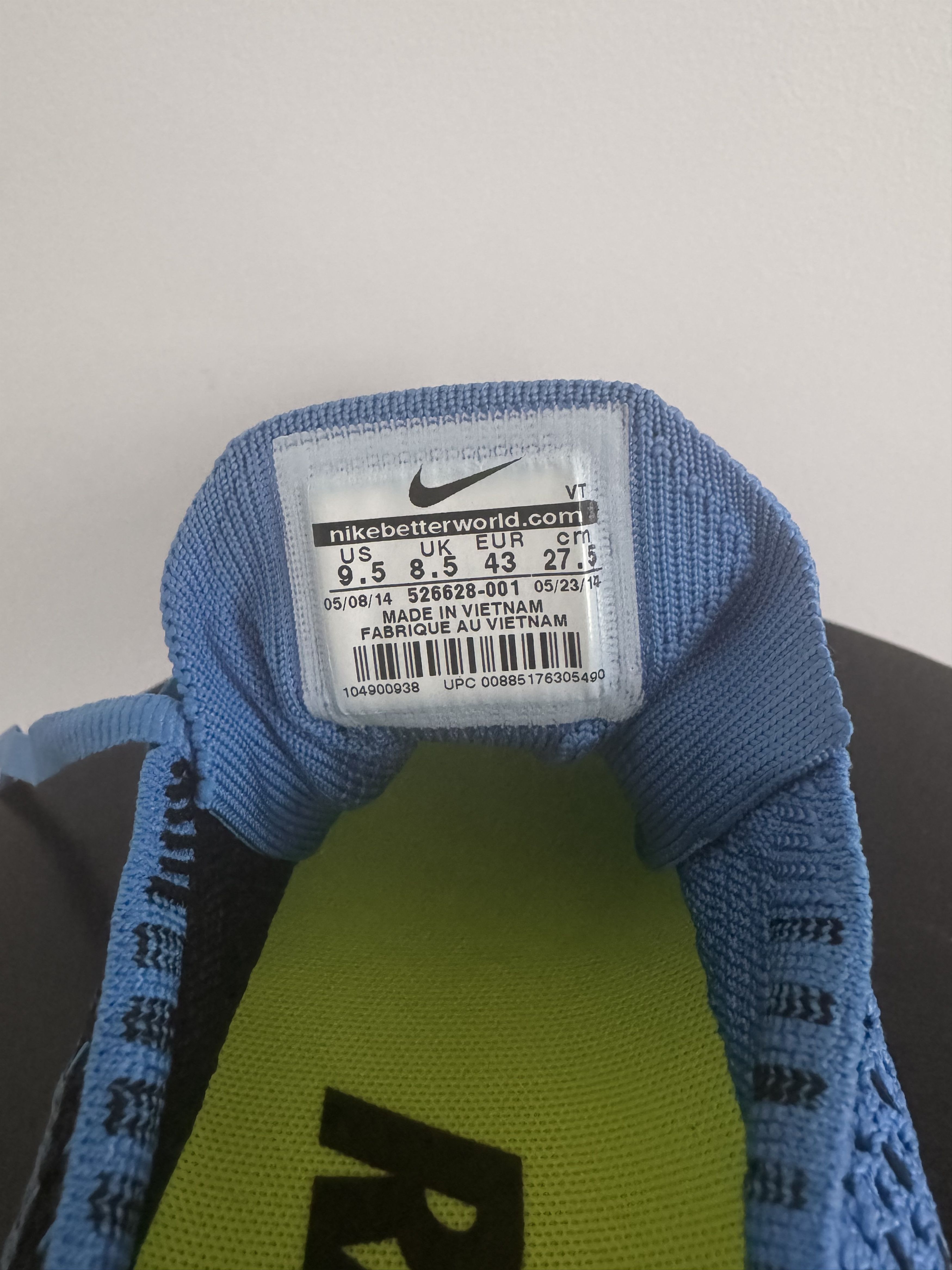 Nike Flyknit Racer Black/photo Blue Size US 9.5 / EU 42-43 - 6 Thumbnail