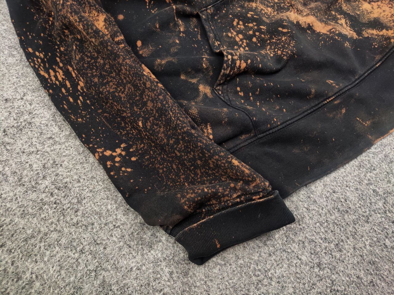 Carhartt Carhartt Tie-dye Black Logo college Hooded Sweat Vintage Size US M / EU 48-50 / 2 - 8 Thumbnail
