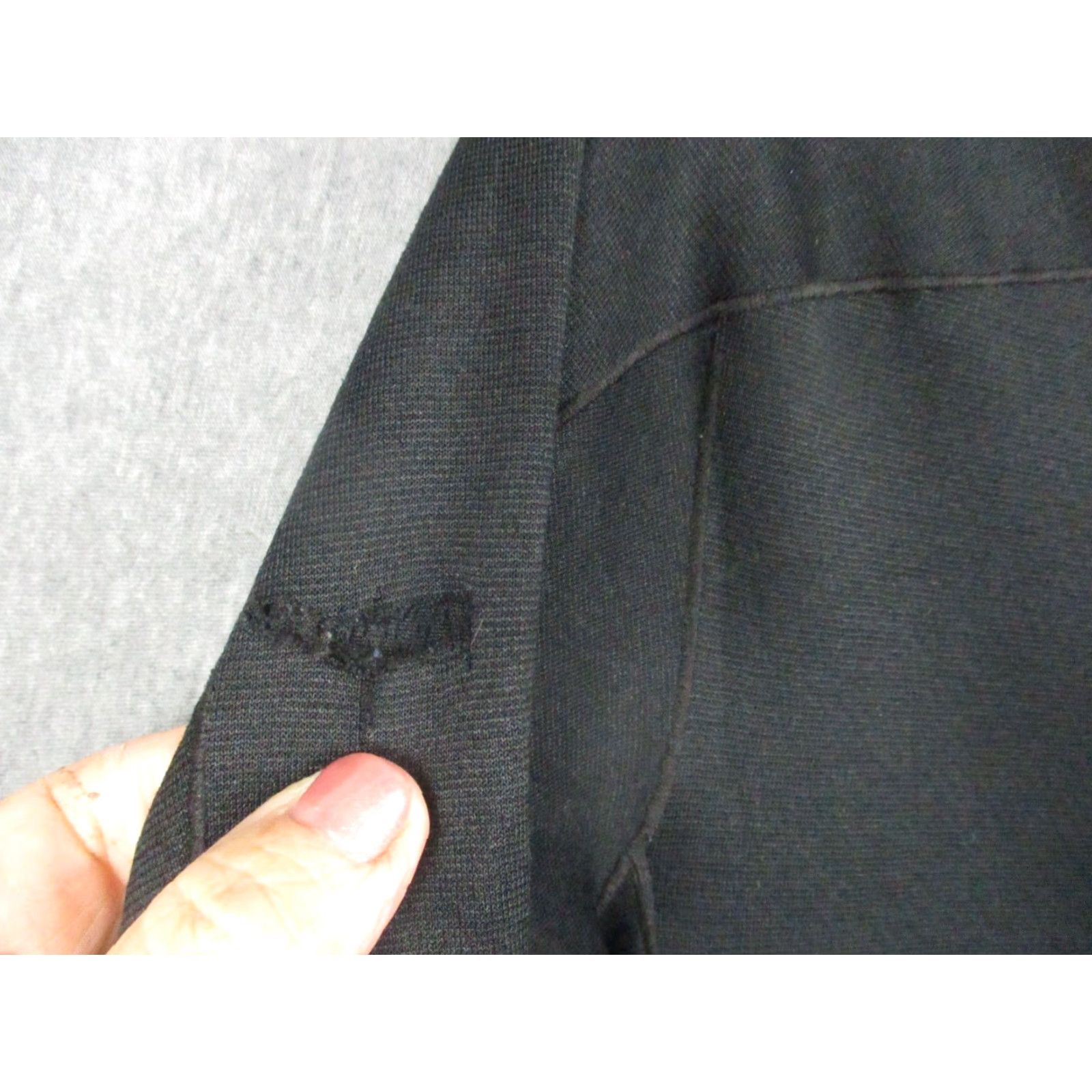 Patagonia Patagonia Capilene Pullover Shirt Mens Small Black Midweight Stretch Size US S / EU 44-46 / 1 - 6 Thumbnail