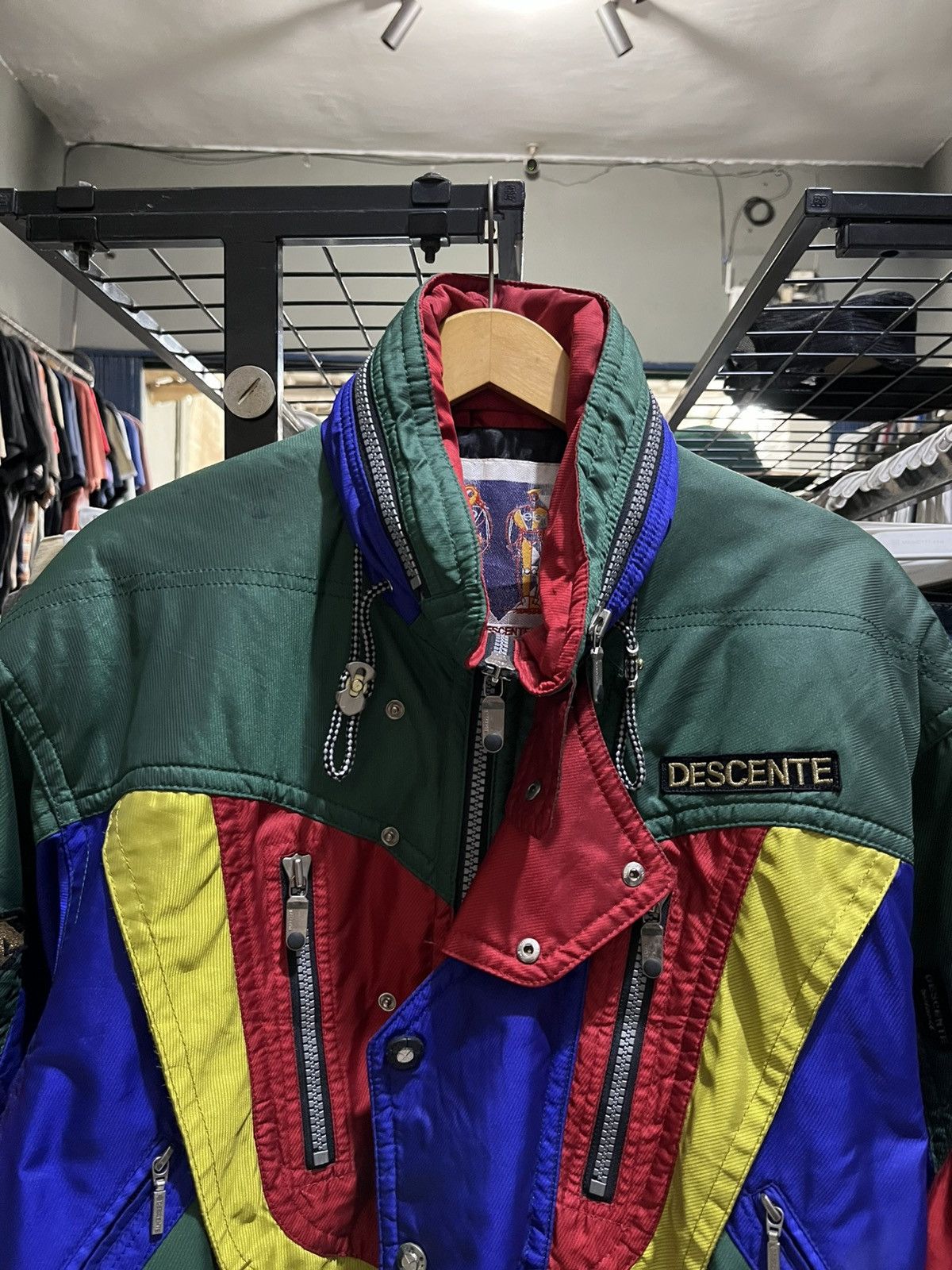 Descente Vintage spain descente colour block multicolour jacket ski Size US L / EU 52-54 / 3 - 3 Thumbnail