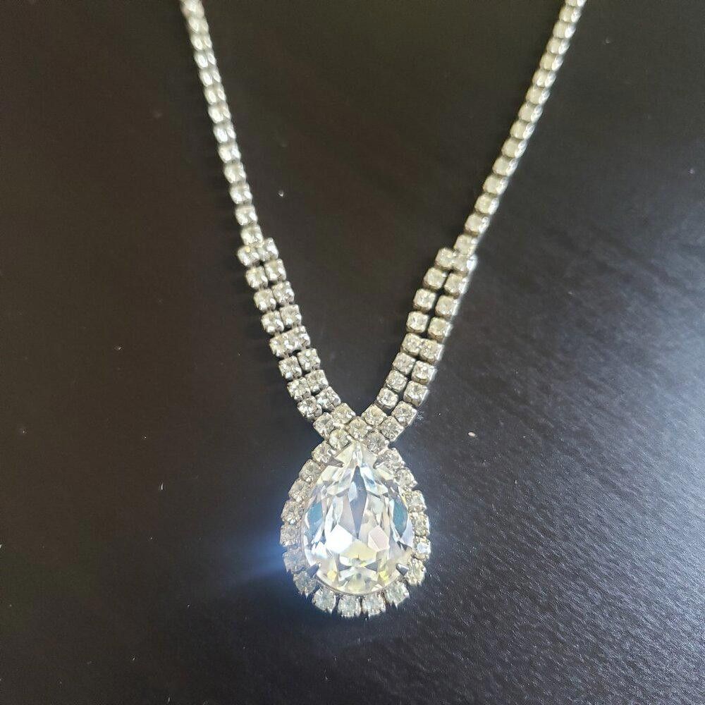 Designer Cubic Zirconia Pear Shaped Silver Vintage Necklace 16" Size ONE SIZE - 3 Thumbnail