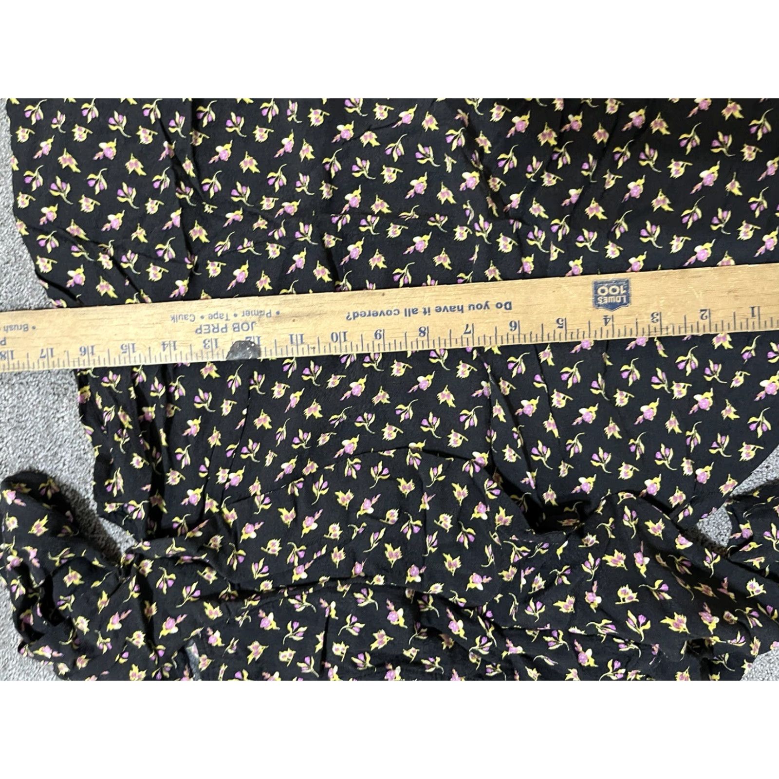 Loft Ann Taylor Loft tshirt- with open shoulder sleeves size Medium Black Floral Shirt Size M / US 6-8 / IT 42-44 - 5 Thumbnail