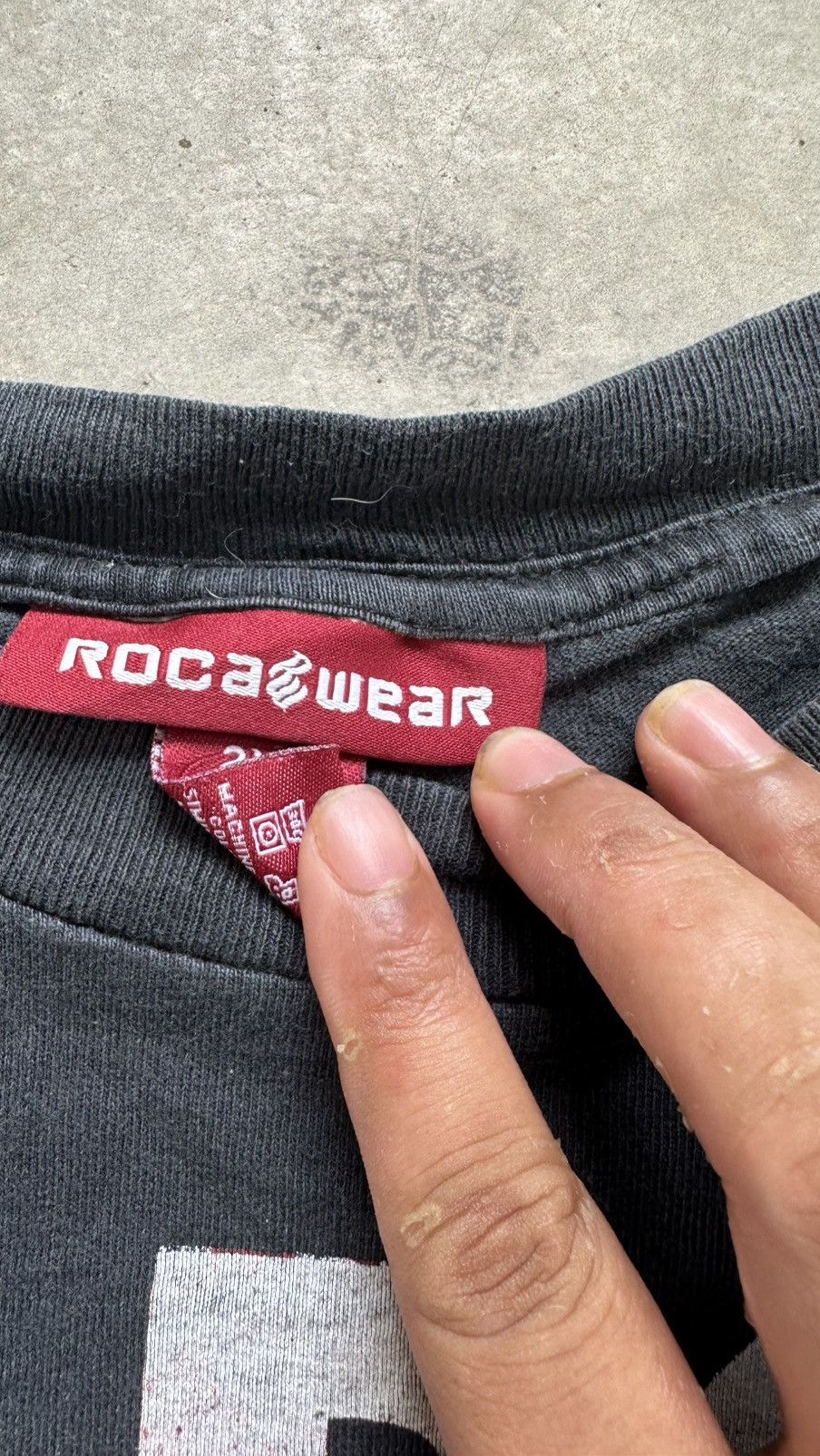 Rocawear × Vintage VINTAGE Y2K ROCKWEAR WELL FADED TEE Size US XXL / EU 58 / 5 - 3 Thumbnail