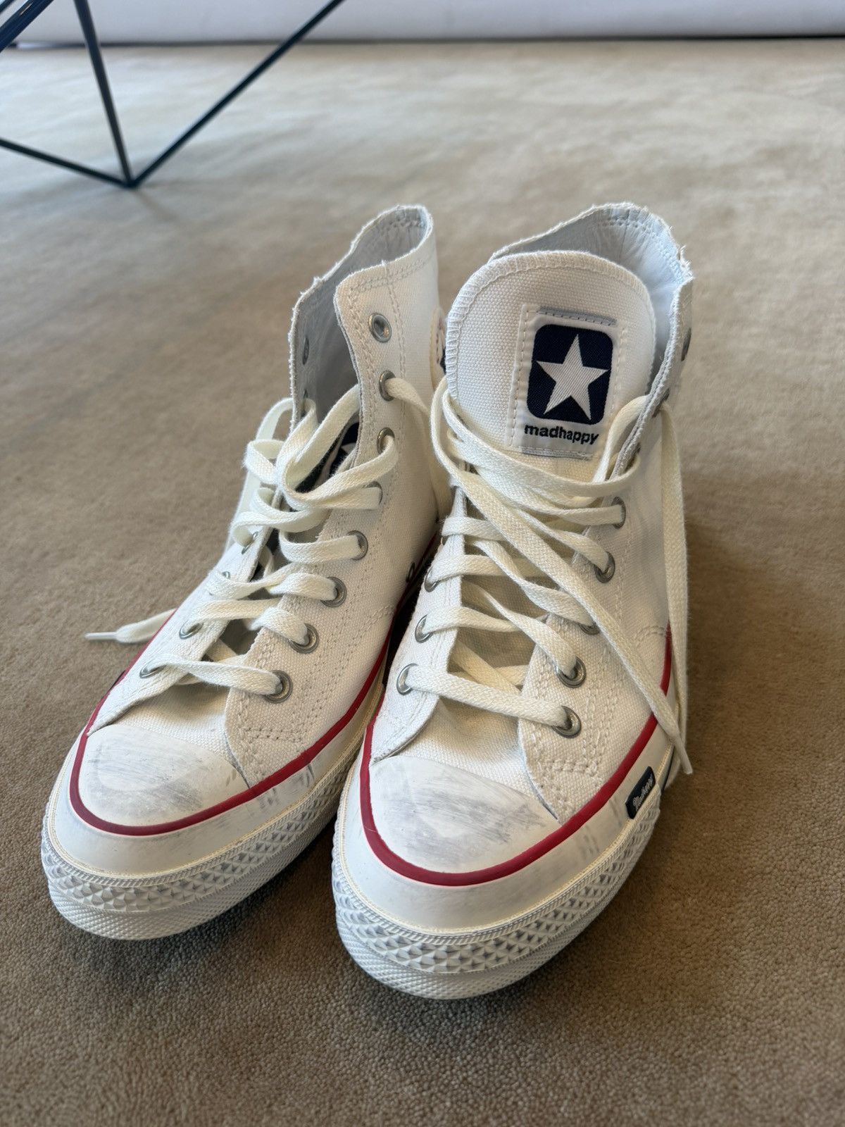 Madhappy Madhappy Converse Vintage White Size US 9 / EU 42 - 1 Thumbnail