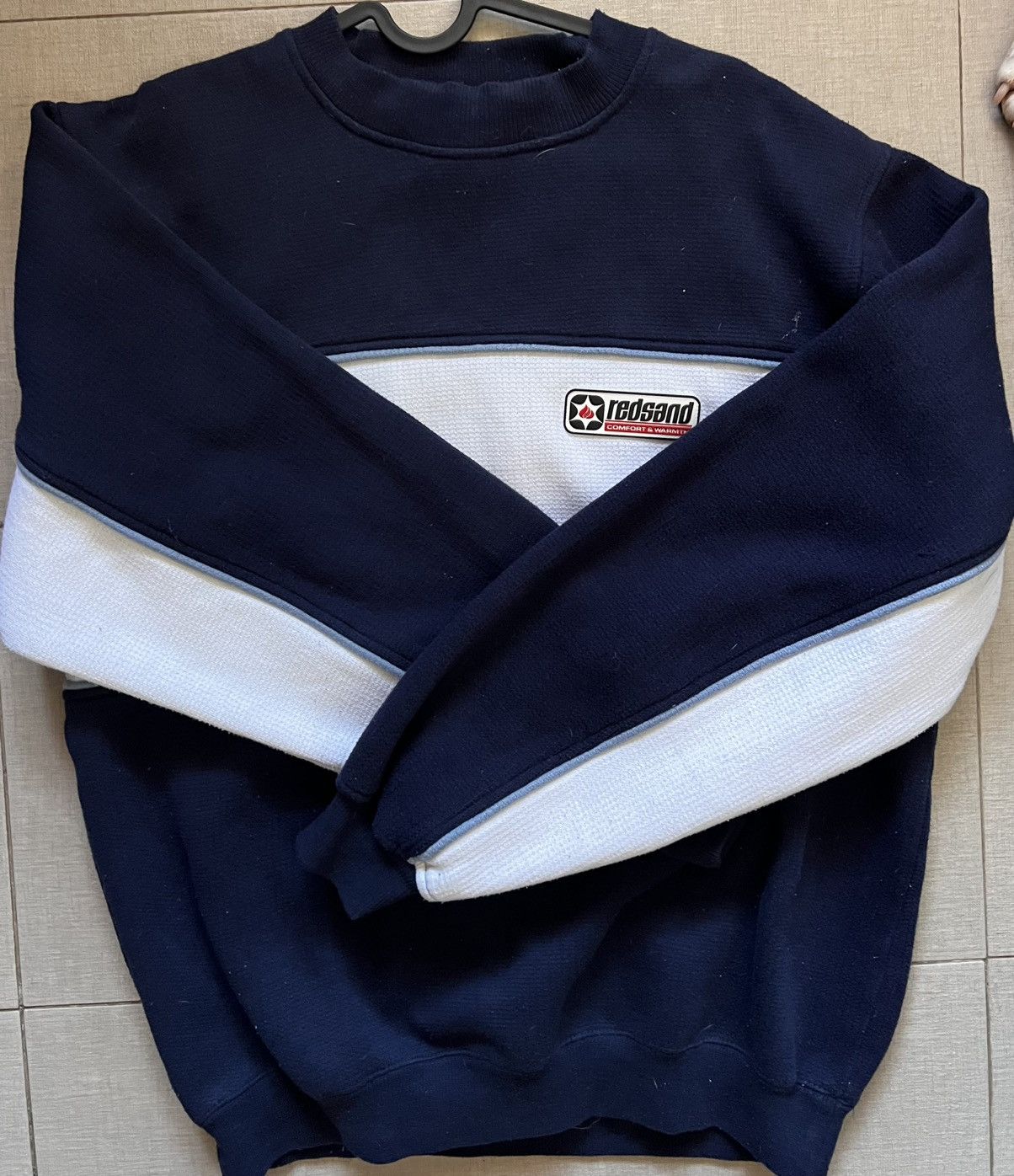 Other Redsand navy blue and white color block crewneck sweatshirt Size US S / EU 44-46 / 1 - 1 Thumbnail