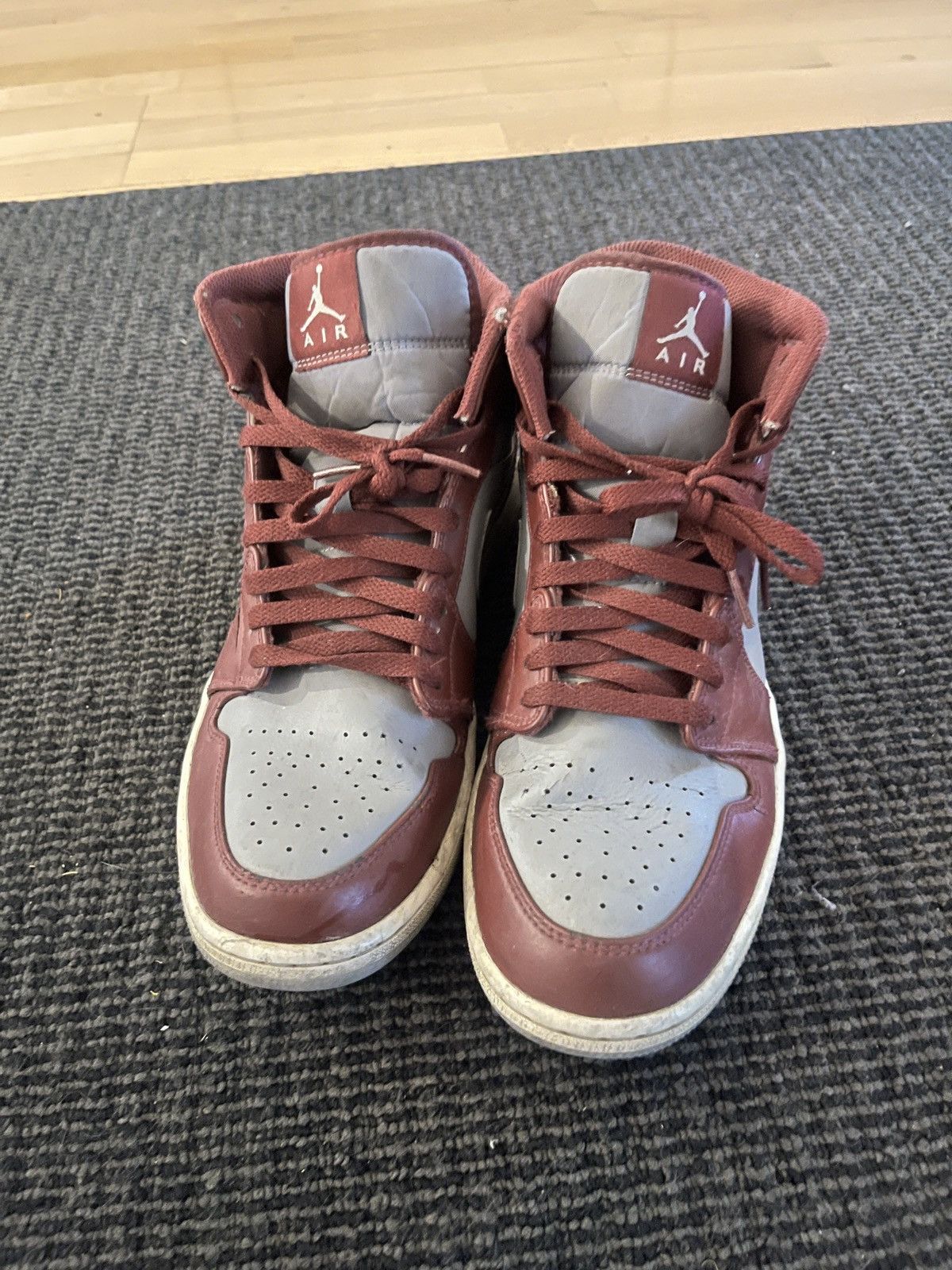 Jordan Brand Air Jordan 1 Purple Size US 10 / EU 43 - 5 Thumbnail