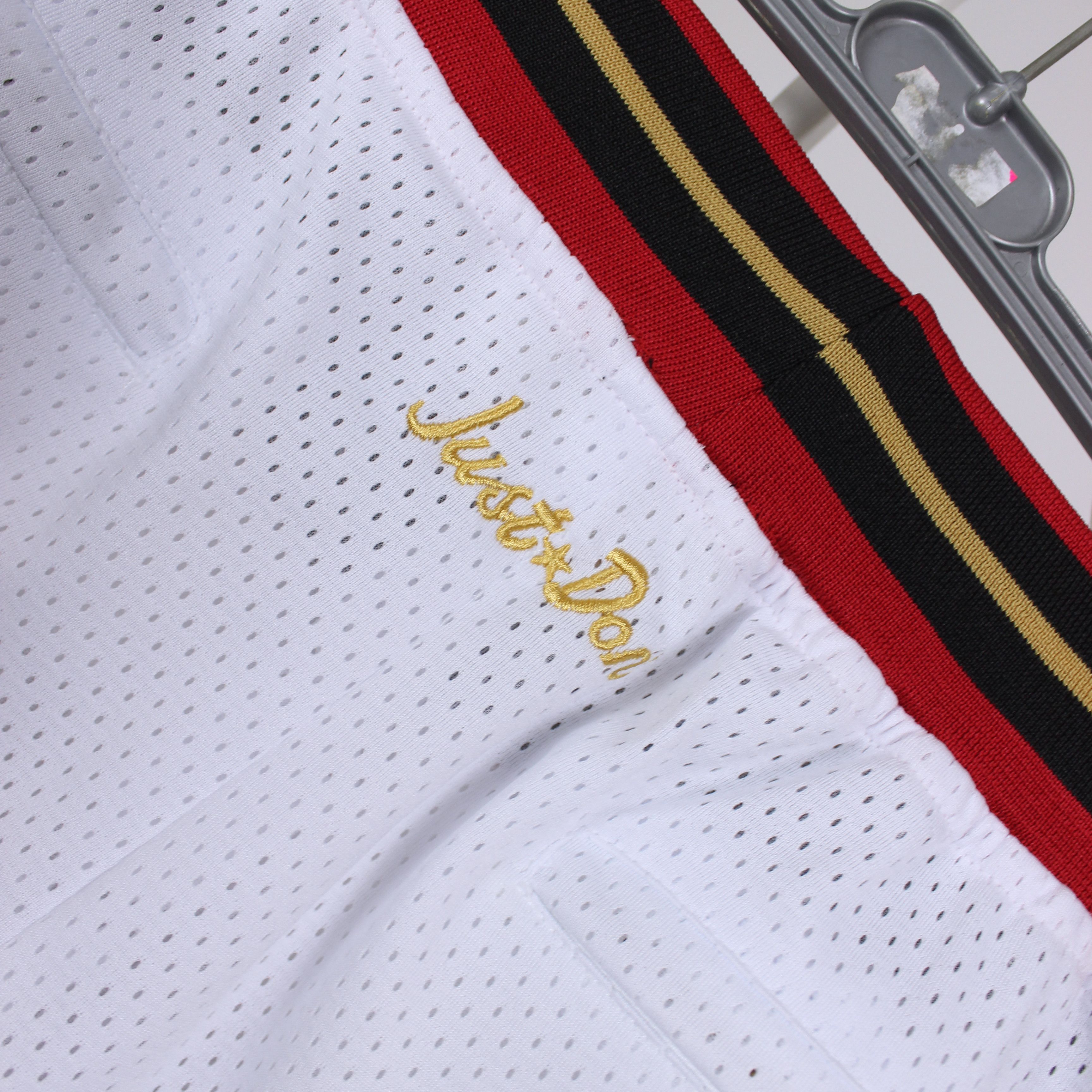 Other NFL backets shorts big logo 1997 1998 men L XL Size US 34 / EU 50 - 8 Thumbnail