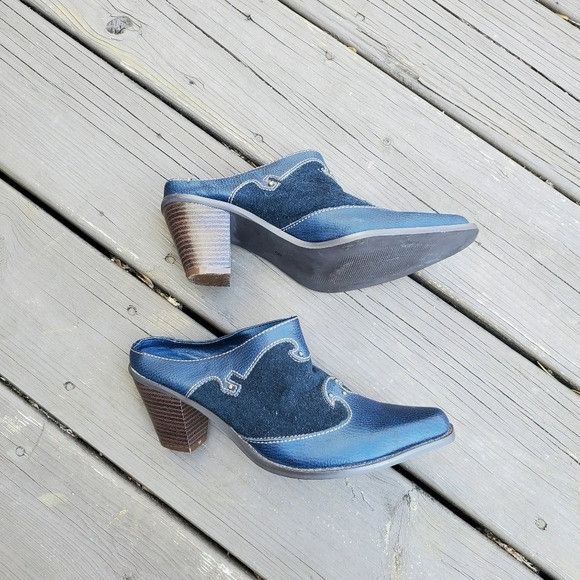 Vintage Vintage 70s Western Boho Blue Leather and Suede Heeled Mules Size US 8 / IT 38 - 4 Thumbnail