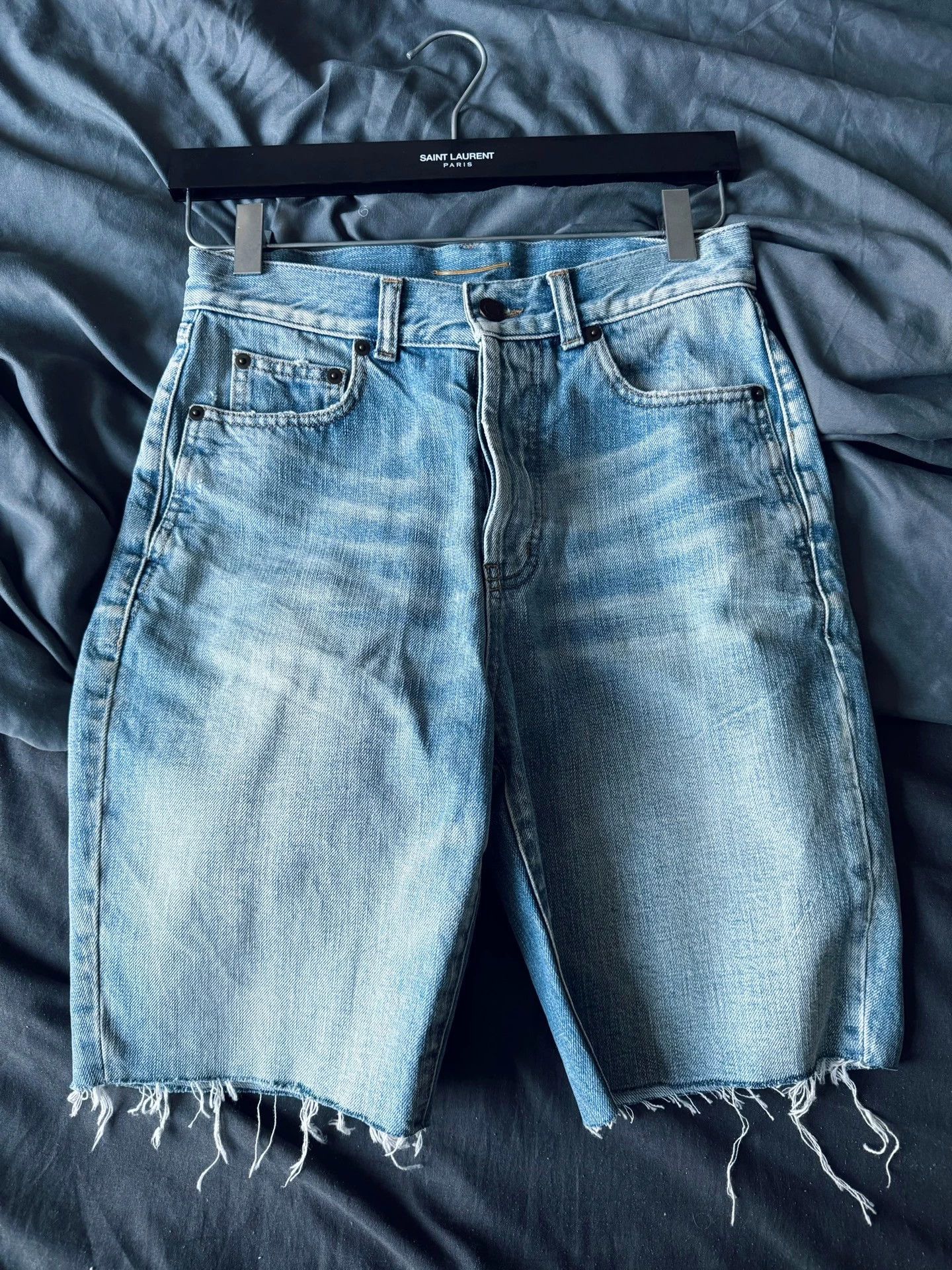 Saint Laurent Paris Saint Laurent women's Washed Premium 26 Jeans Shorts Size 26" / US 2 / IT 38 - 2 Thumbnail