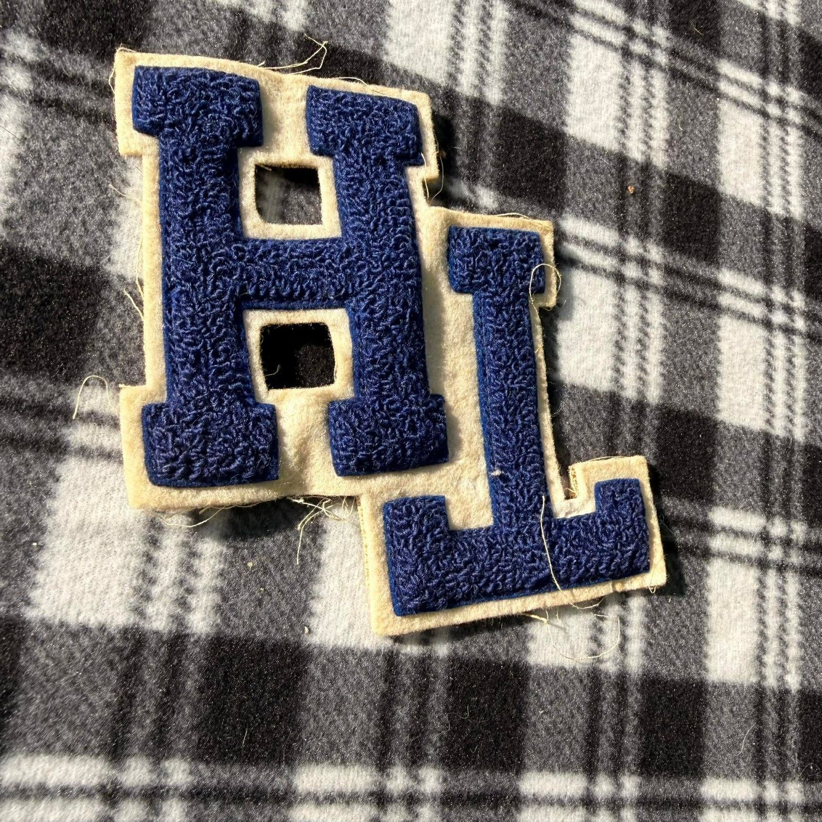 Other Vintage Interlocking TH Varsity Letter Patch Navy Blue Size ONE SIZE - 3 Thumbnail