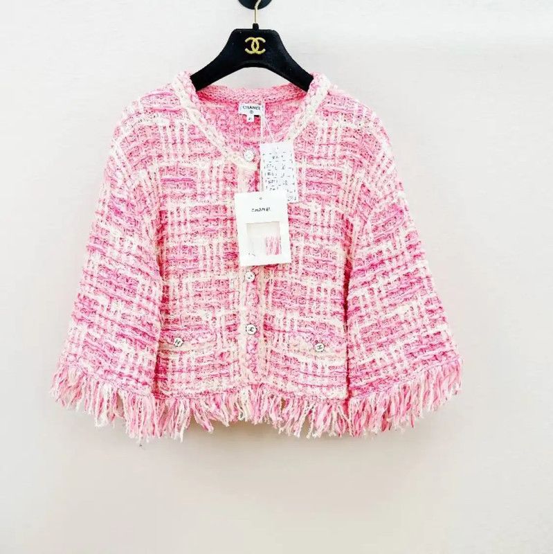 Chanel Chanel Pink Short Coat for Women 0089 Size S / US 4 / IT 40 - 1 Thumbnail