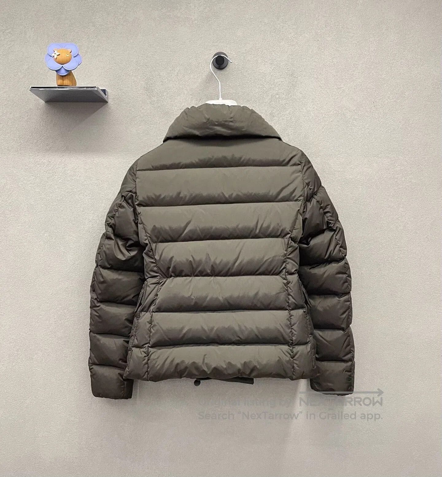 Moncler olive green short down jacket. Size US S / EU 44-46 / 1 - 2 Thumbnail