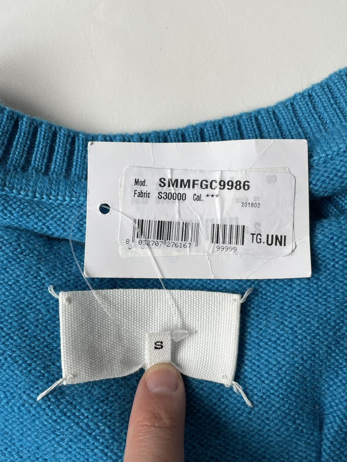 Maison Margiela A/W 18 Sample Cut Out Sweater Vest Size S / US 4 / IT 40 - 8 Thumbnail