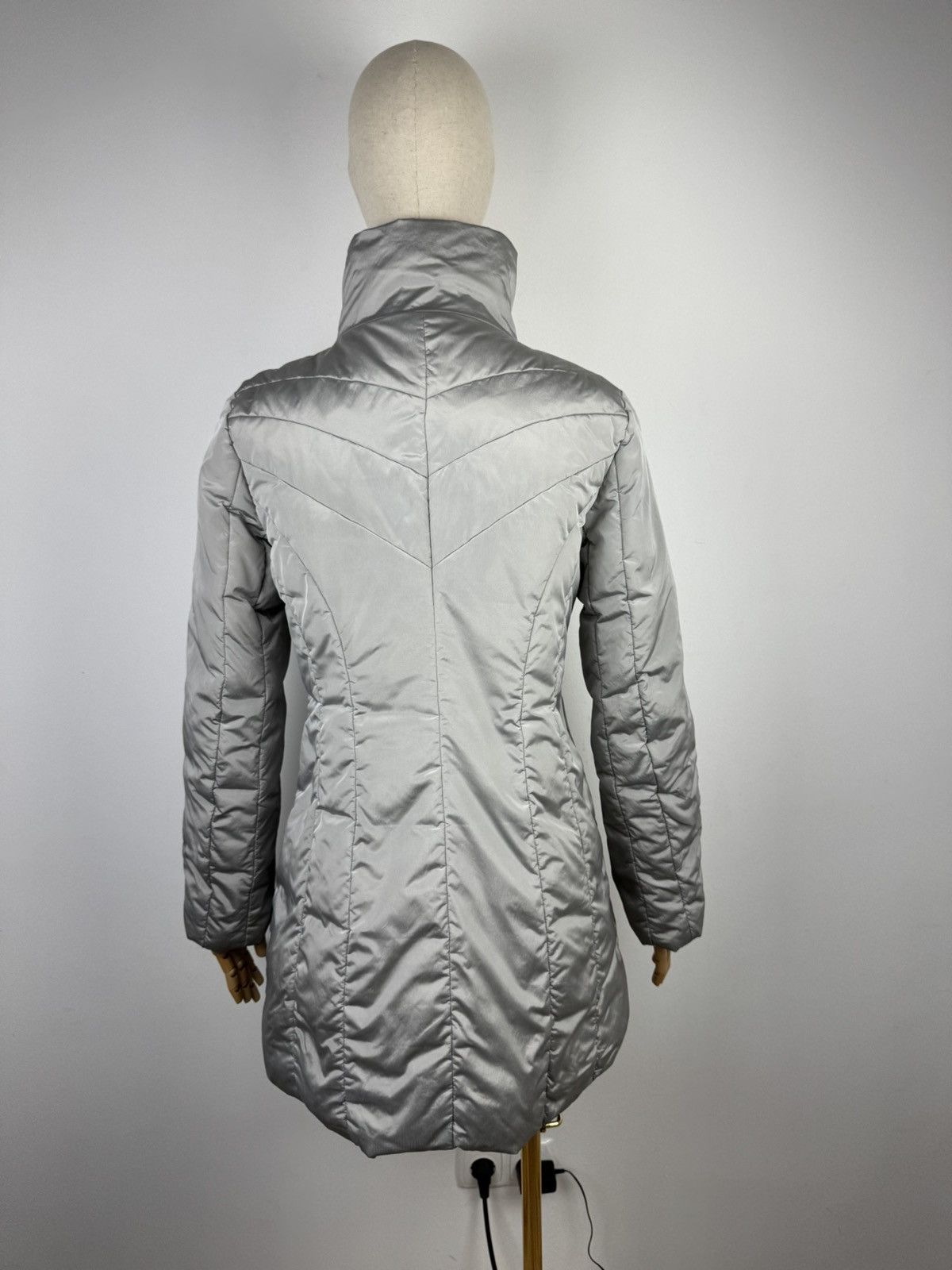 Weekend Max Mara Weekend Max Mara Long Silver Winter Jacket Size USA 10 Size L / US 10 / IT 46 - 4 Thumbnail