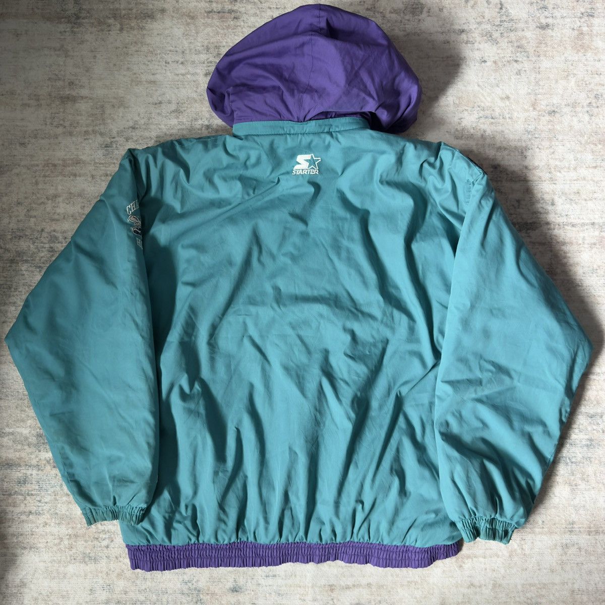Starter Vintage 90s Jcole Charlotte Hornets Starter Jacket Size US L / EU 52-54 / 3 - 2 Thumbnail