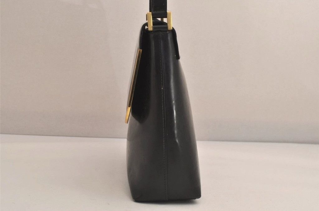Gucci Women's Gucci Black Leather Shoulder Bag Size ONE SIZE - 5 Thumbnail
