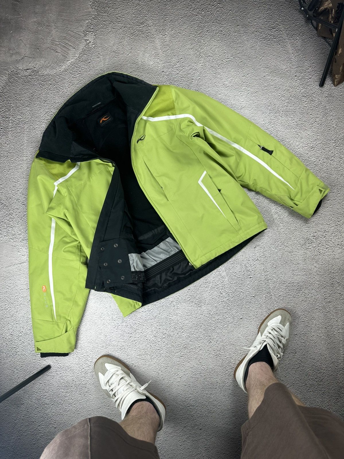 KJUS Kjus Ski Jacket Storm Hood Rain Coat Outdoor Gorpcore Style Size US L / EU 52-54 / 3 - 1 Thumbnail