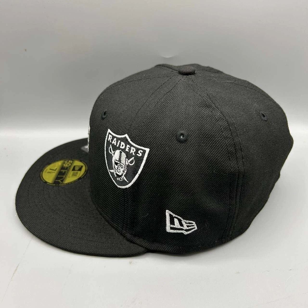 New Era Las Vegas Raiders x Just Don Hat Men 7 1/8 NFL Fitted Wool Size ONE SIZE - 7 Thumbnail