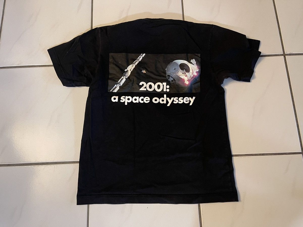 Uniqlo Uniqlo UT 2001: A Space Odyssey HAL 9000 T-Shirt XS Size US XS / EU 42 / 0 - 1 Thumbnail