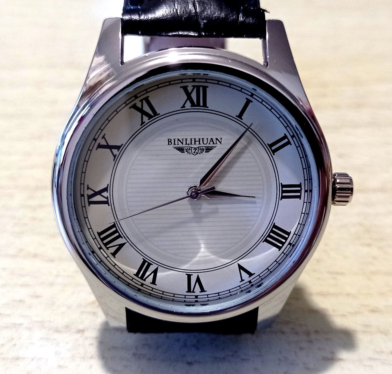Designer × Japanese Brand × Vintage Classic Oversize Roman Time Leather Wrist Watch Size ONE SIZE - 6 Thumbnail