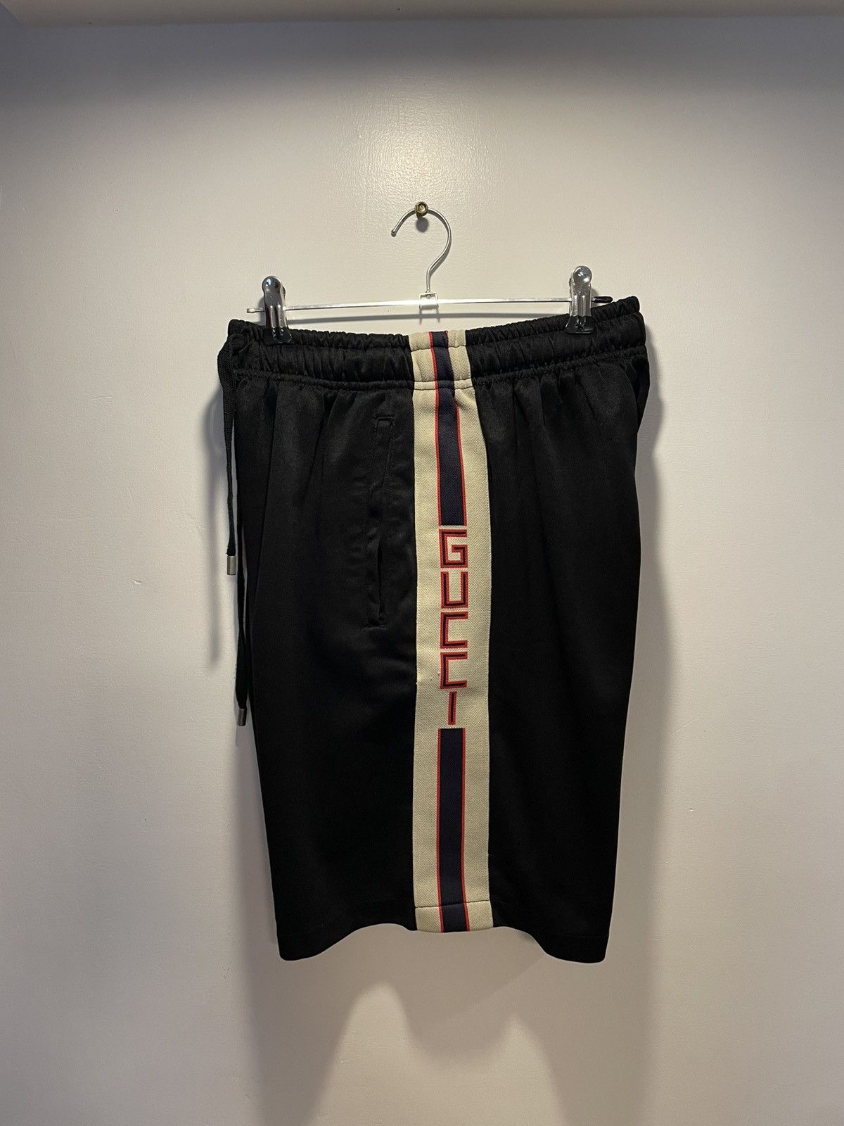Gucci Gucci Side Logo Jersey Shorts Size US 30 / EU 46 - 7 Thumbnail