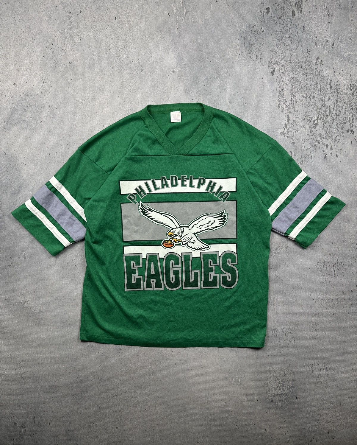 Vintage Philadelphia Eagles Green V Neck Football Shirt USA