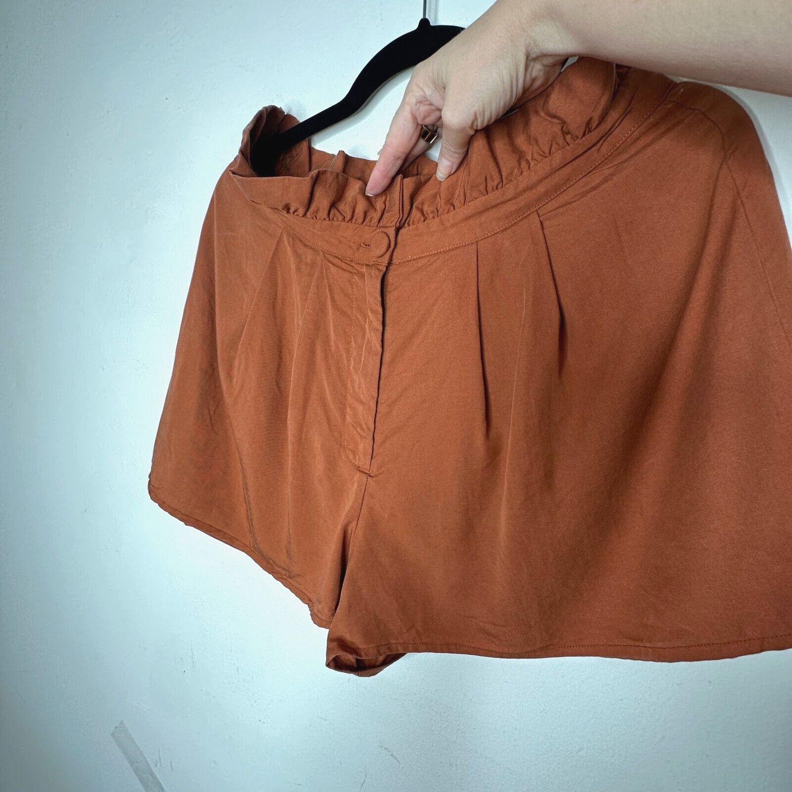 REVOLVE Lovers + Friends Rust Paperbag Tati High Waist Button Shorts Size 30" / US 8 / IT 44 - 2 Thumbnail