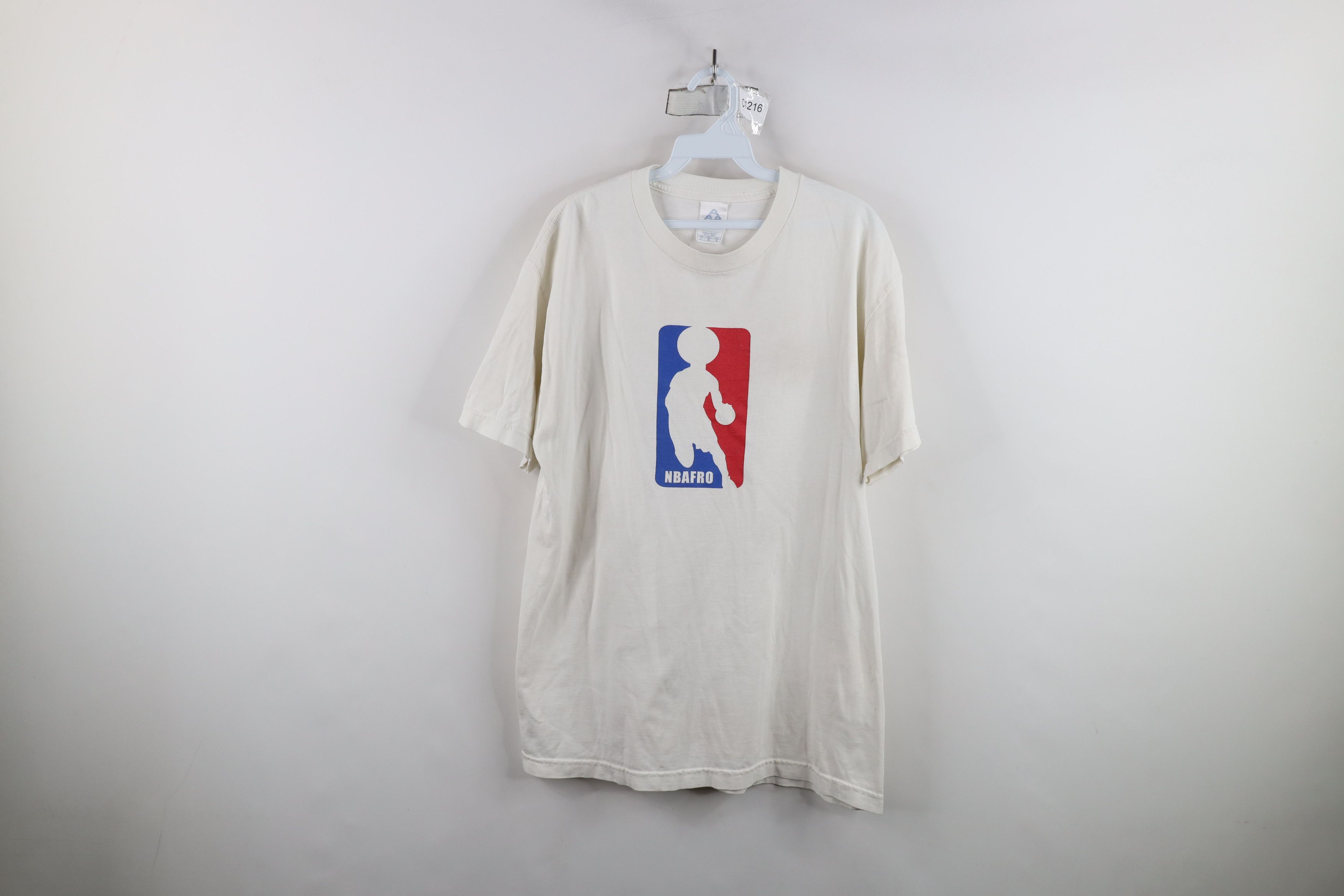 Vintage Vintage Y2K Streetwear Basketball Short Sleeve T-Shirt White Size US L / EU 52-54 / 3 - 1 Thumbnail