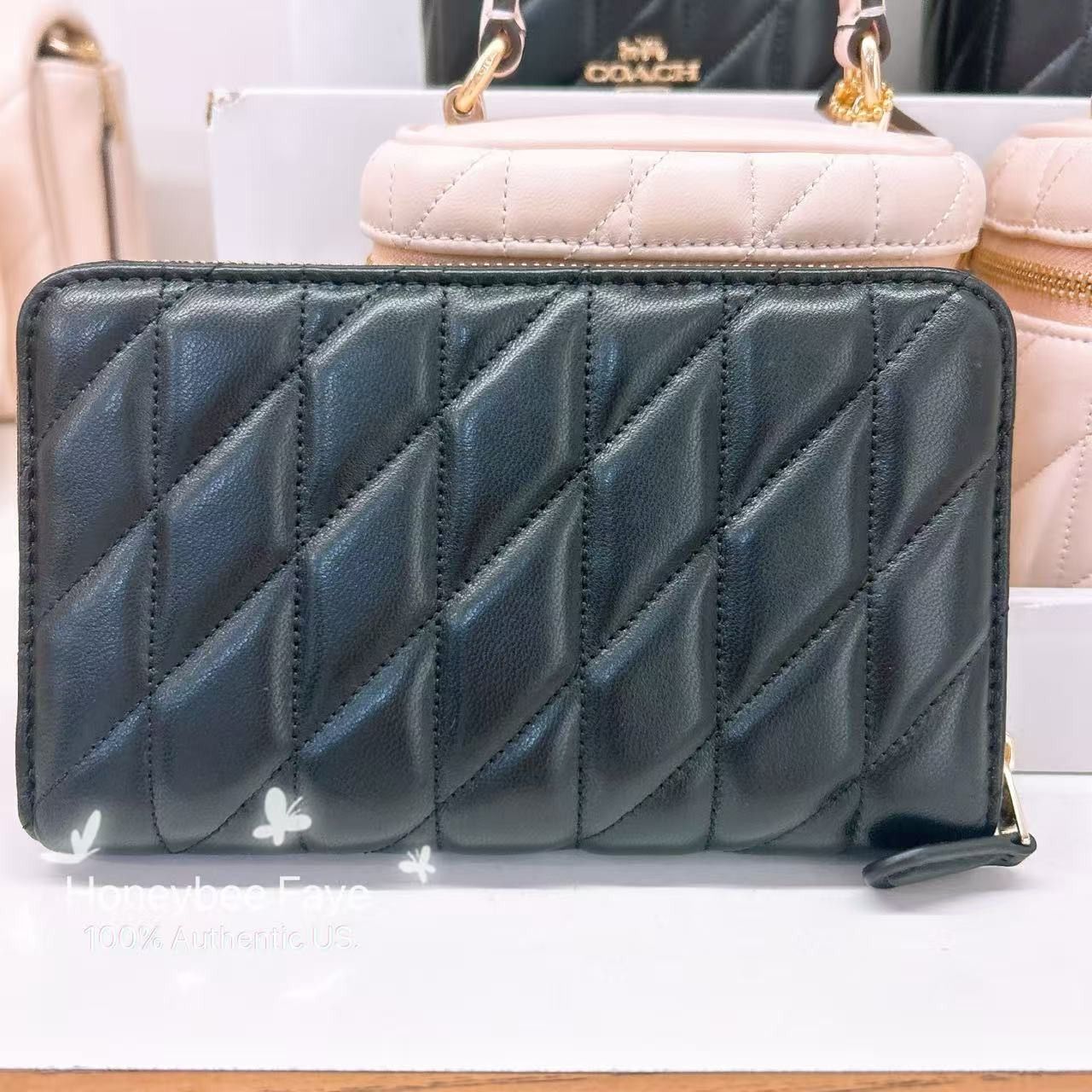 Coach Medium Id Zip Wallet With Quilting CZ339 Size ONE SIZE - 2 Thumbnail
