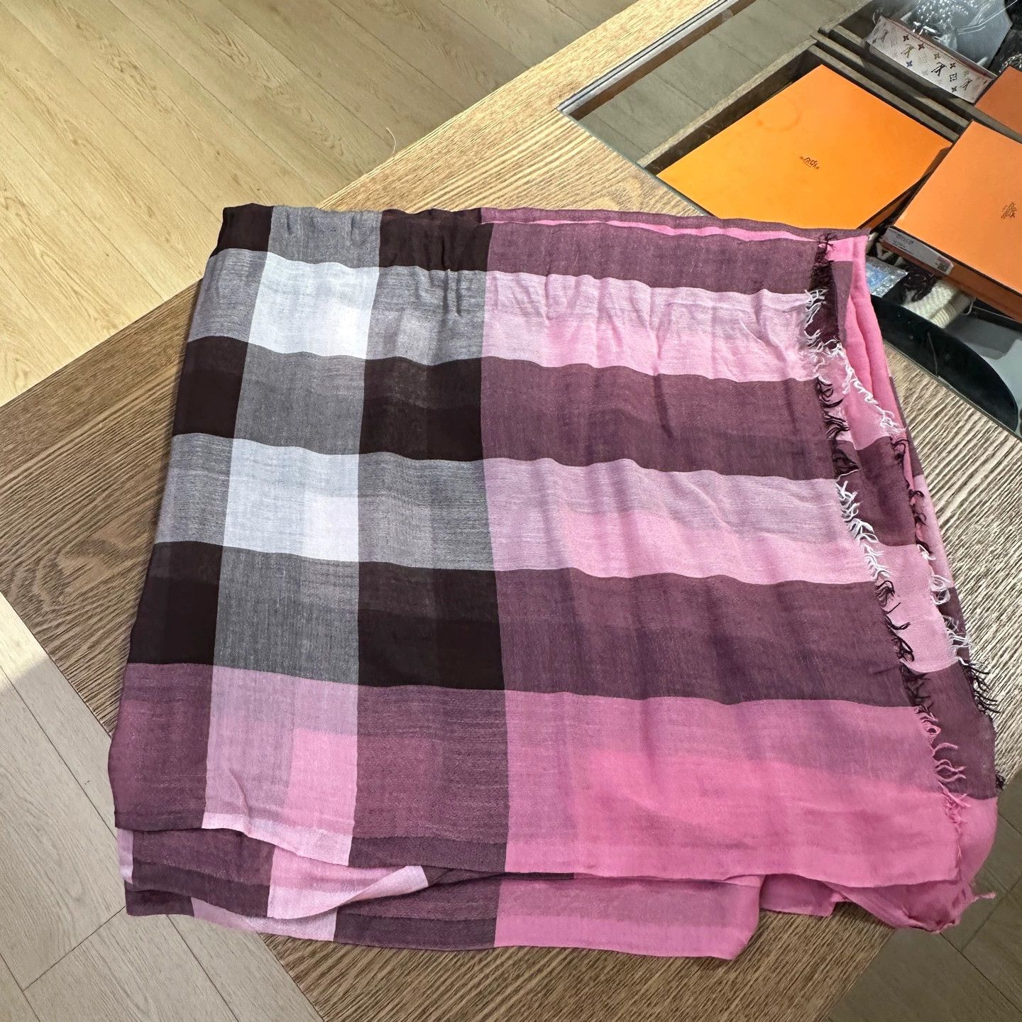 Burberry Burberry jan267 check modal silk scarf 200x90cm Size ONE SIZE - 2 Thumbnail