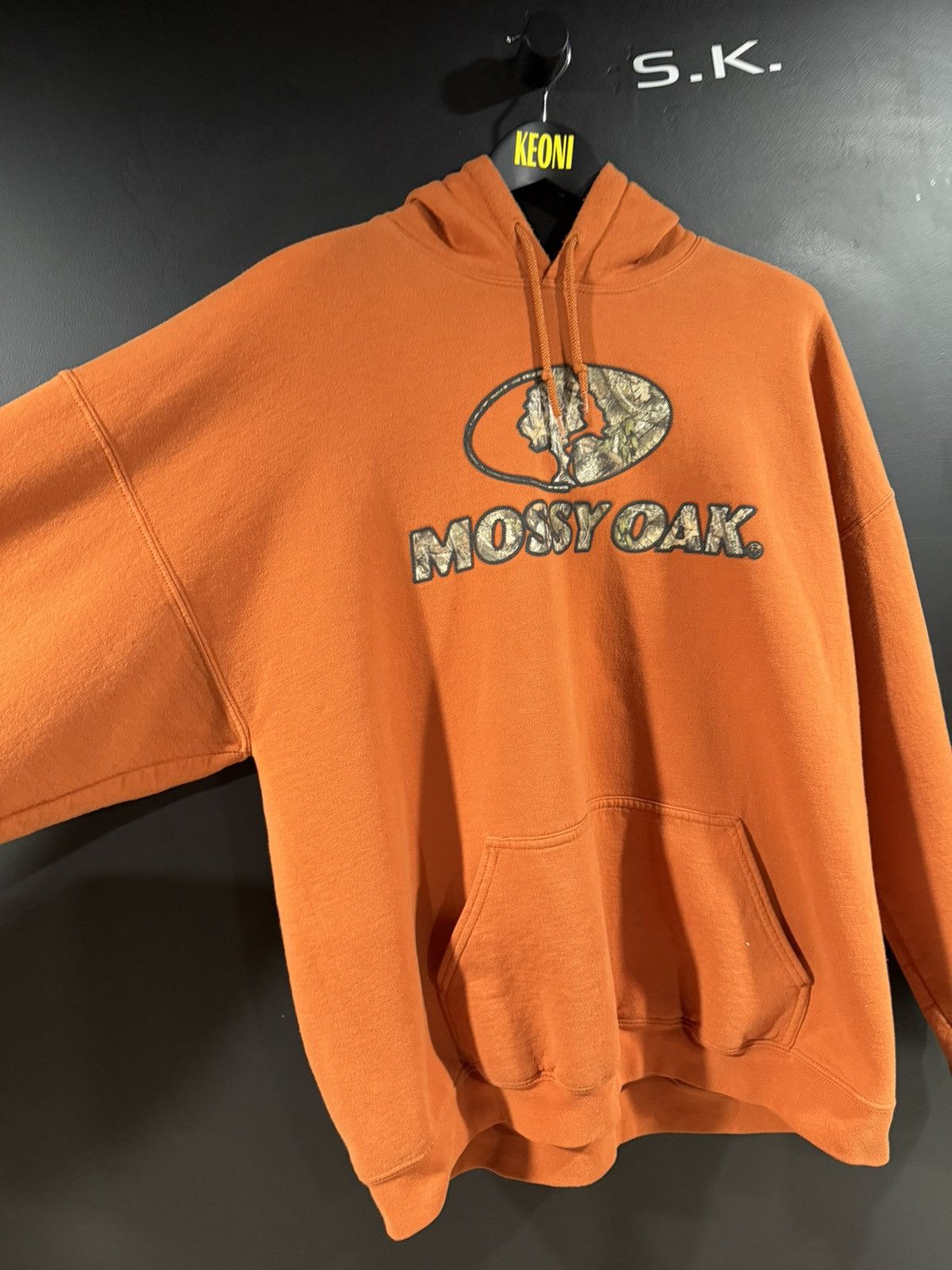 Mossy Oaks 2010s Vintage Mossy Oak Orange & Camo Faded Hoodie XXL Size US XXL / EU 58 / 5 - 6 Thumbnail