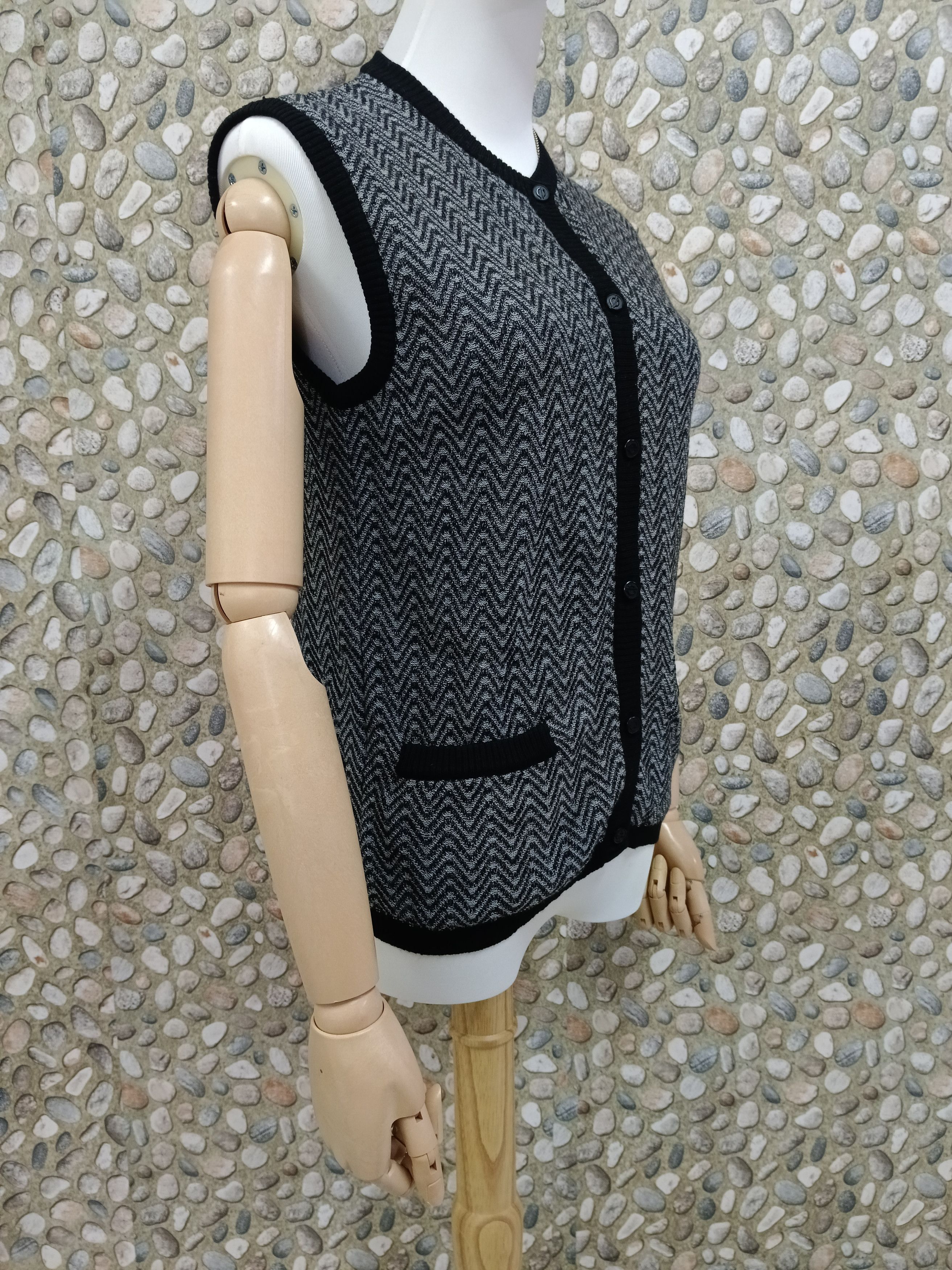 Dior CHRISTIAN DIOR SLEEVELESS KNIT Size M / US 6-8 / IT 42-44 - 3 Thumbnail