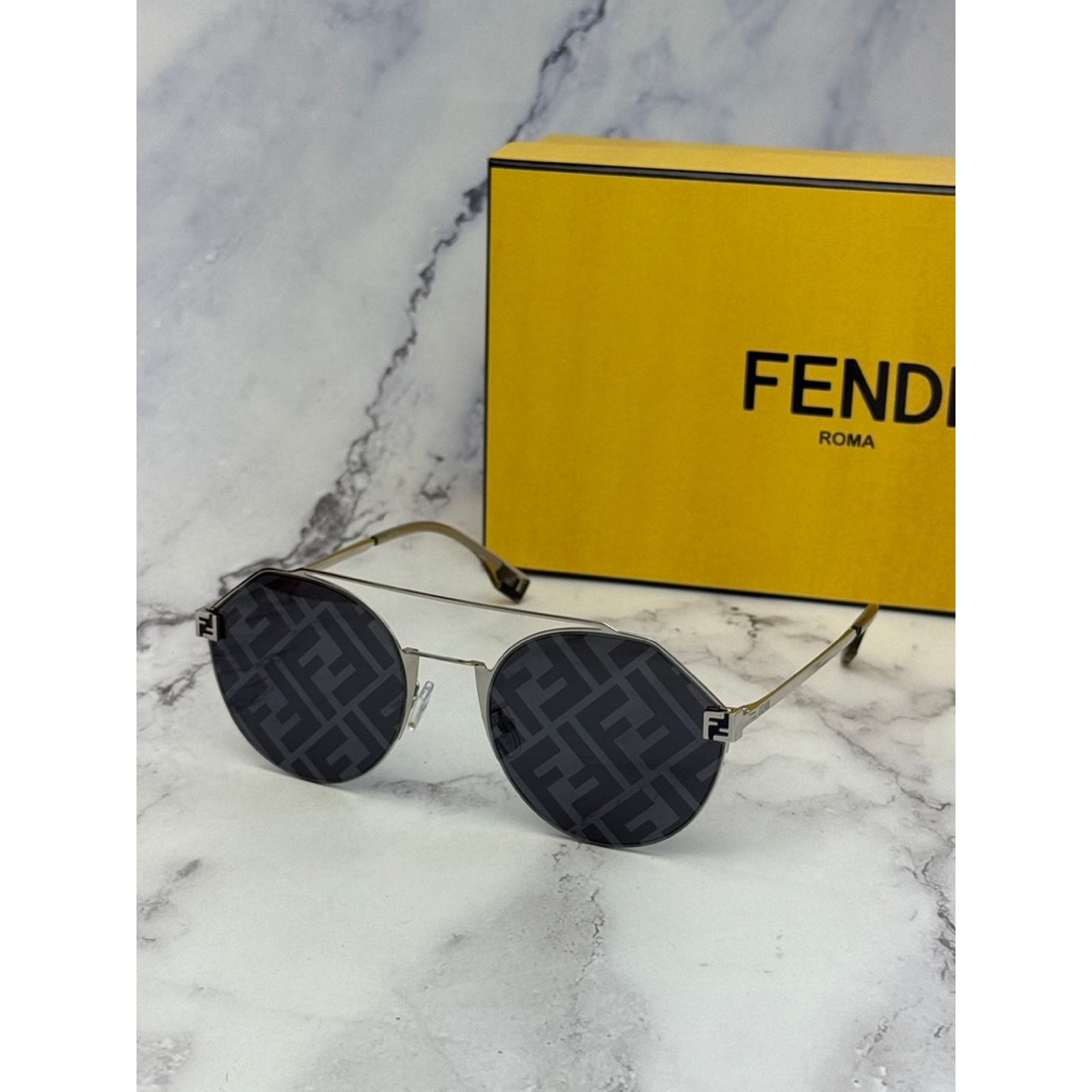 Fendi NEW Fendi FE40060U Silver Logo Mirror Round Sunglasses Size ONE SIZE - 9 Thumbnail