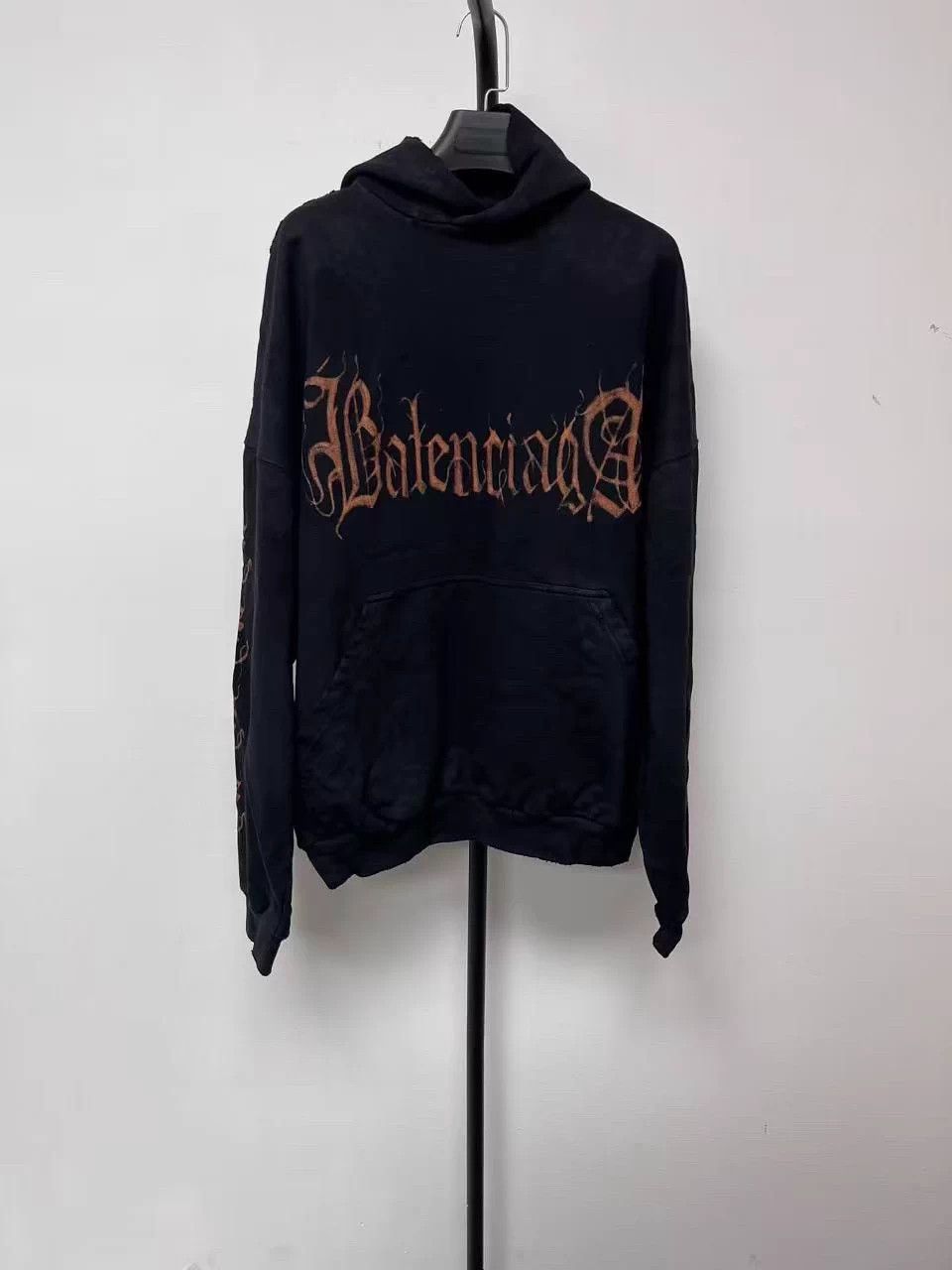 Balenciaga Balenciaga colorblocked logo hoodie men's size 2 Size US M / EU 48-50 / 2 - 1 Thumbnail
