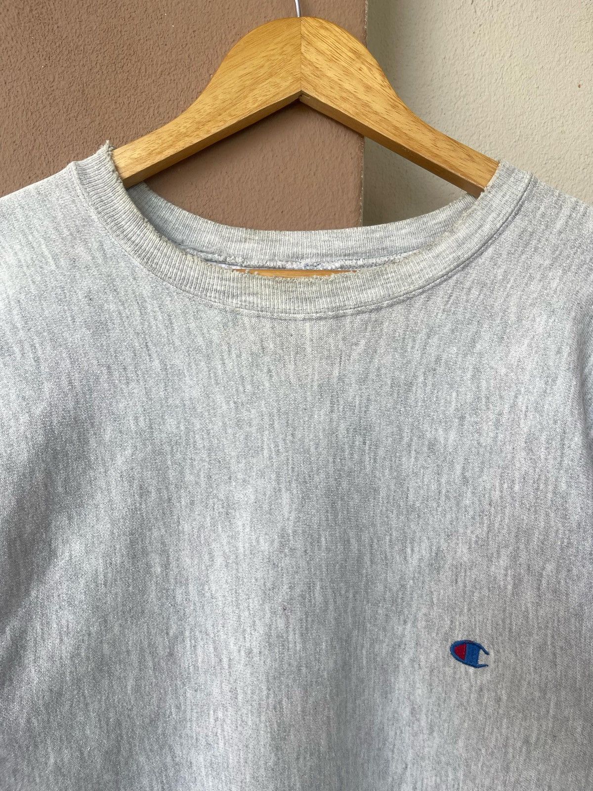 Champion × Vintage Vintage Distressed Champion Reverse Weave Sweatshirt Size US M / EU 48-50 / 2 - 4 Thumbnail
